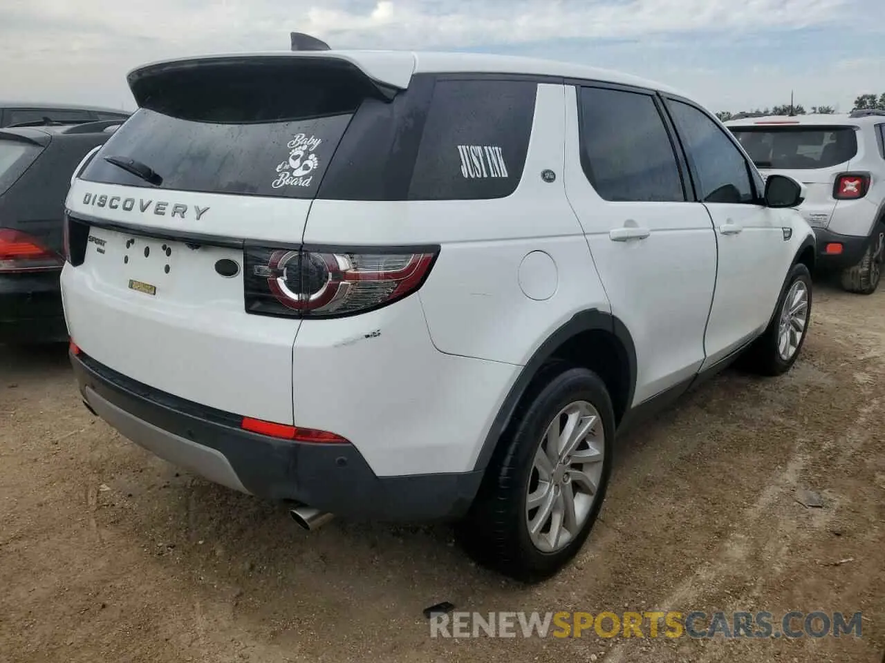 3 Photograph of a damaged car SALCR2FXXKH792576 LAND ROVER DISCOVERY 2019