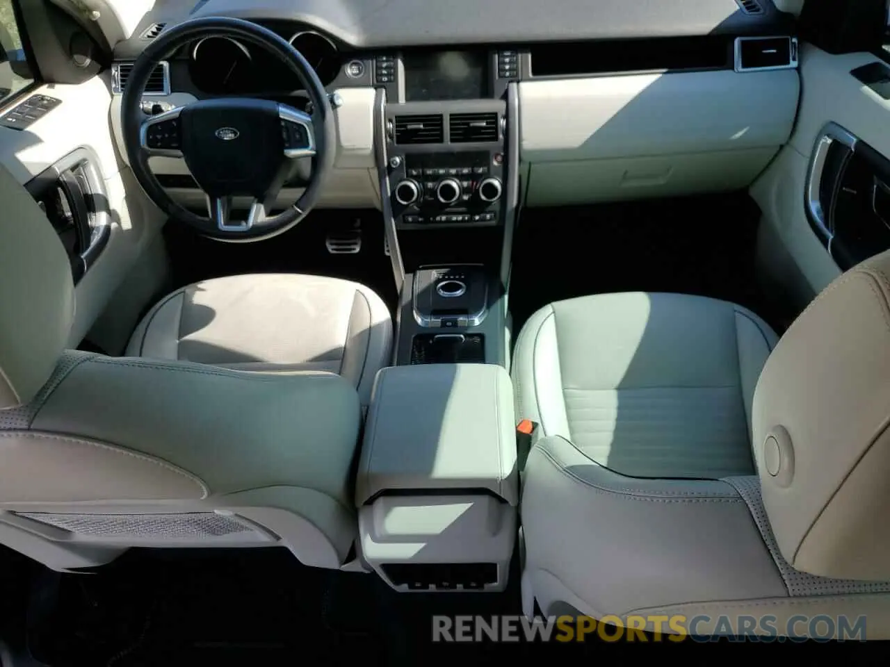 8 Фотография поврежденного автомобиля SALCR2FXXKH812017 LAND ROVER DISCOVERY 2019