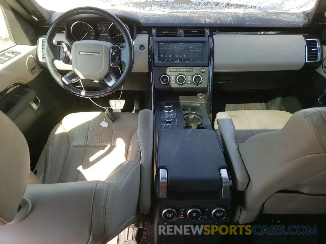 8 Photograph of a damaged car SALRG2RV1K2401649 LAND ROVER DISCOVERY 2019