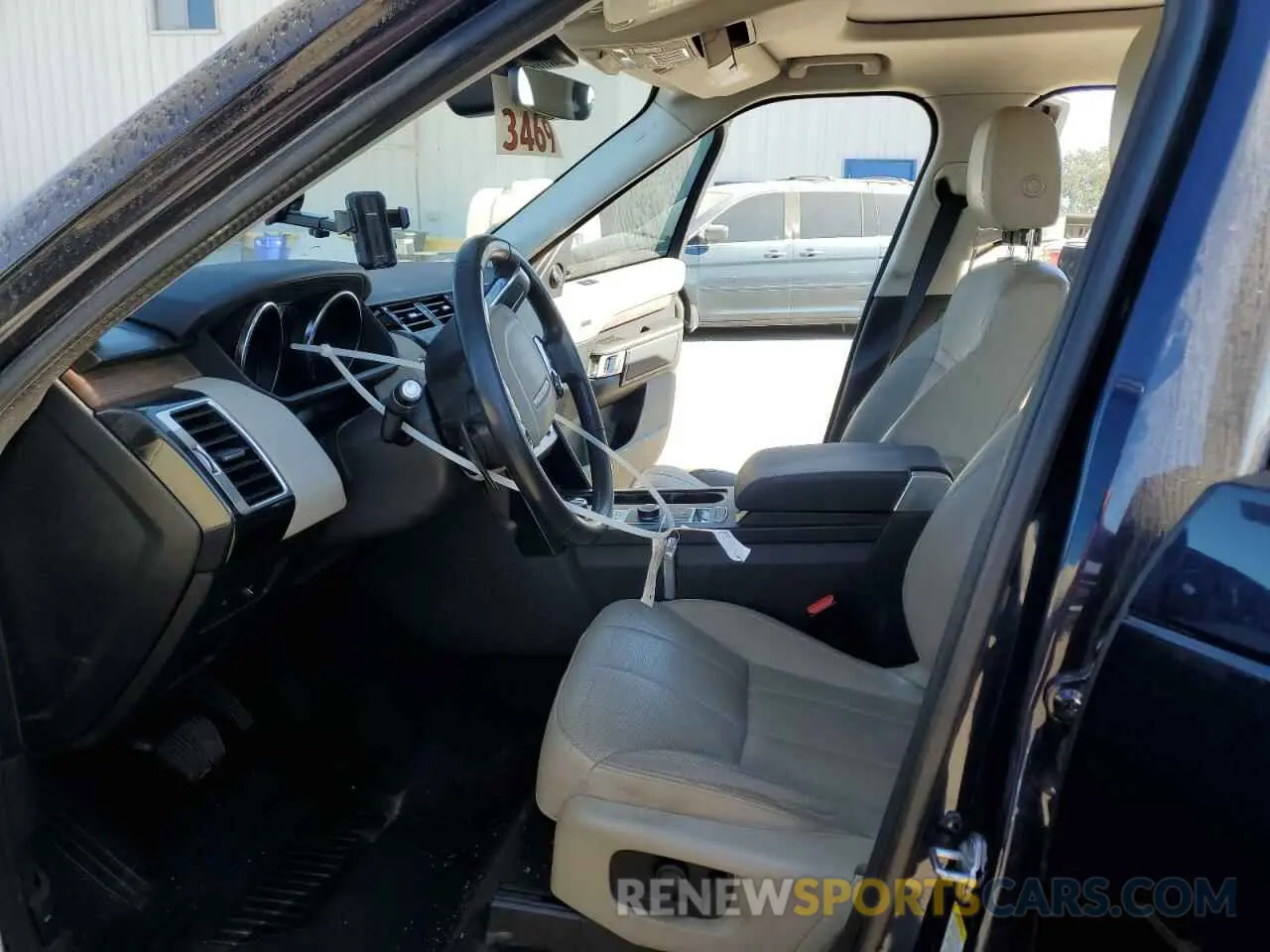 7 Photograph of a damaged car SALRG2RV1K2406950 LAND ROVER DISCOVERY 2019