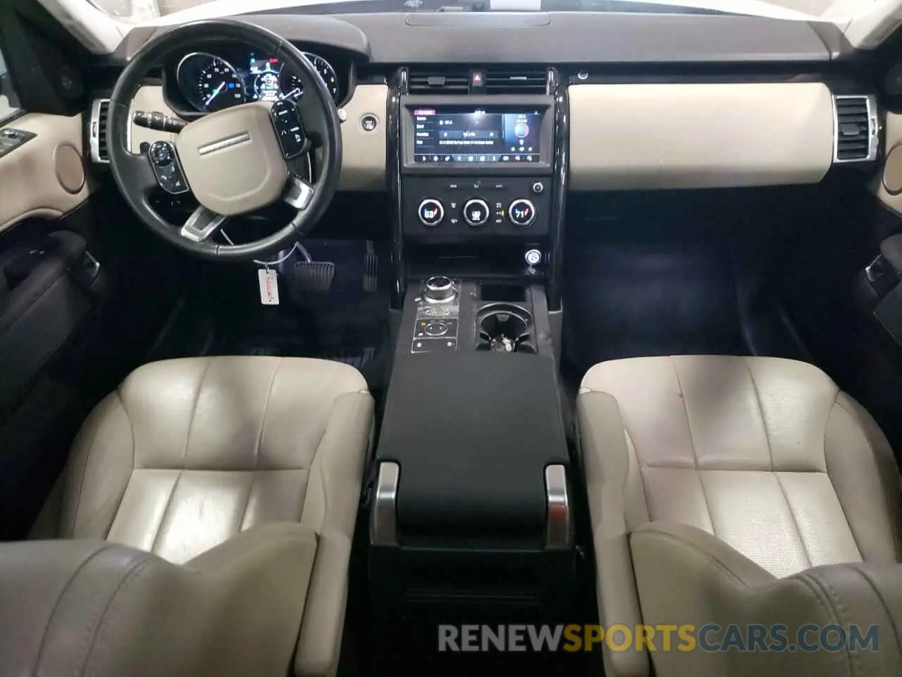8 Photograph of a damaged car SALRG2RV4KA094368 LAND ROVER DISCOVERY 2019