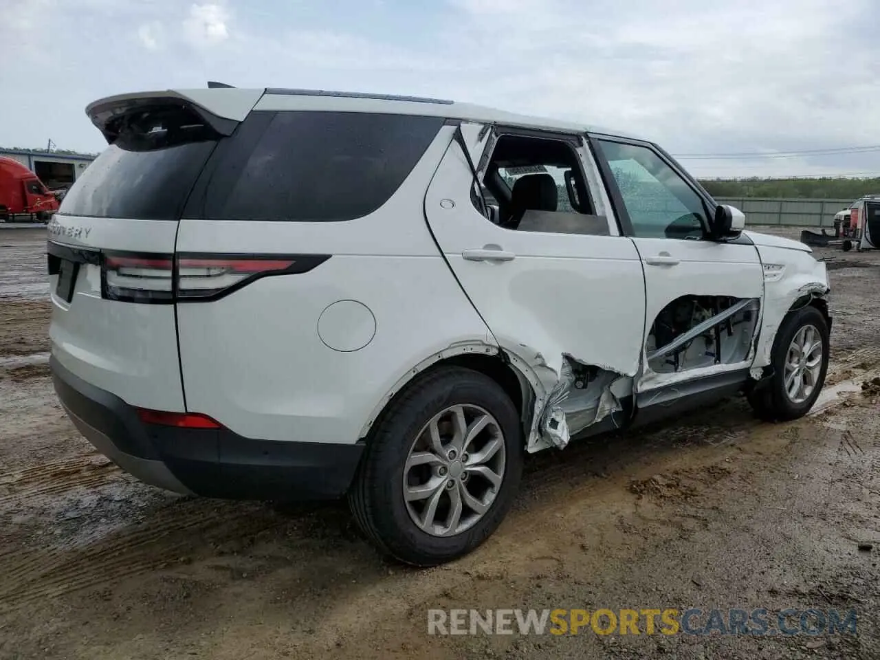 3 Photograph of a damaged car SALRG2RV9KA093653 LAND ROVER DISCOVERY 2019