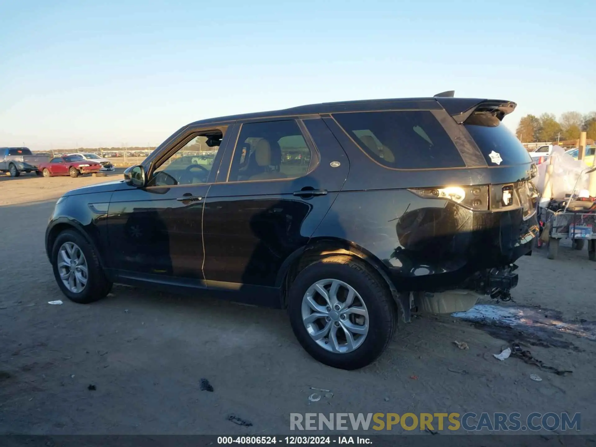 15 Photograph of a damaged car SALRG2RV9KA093846 LAND ROVER DISCOVERY 2019