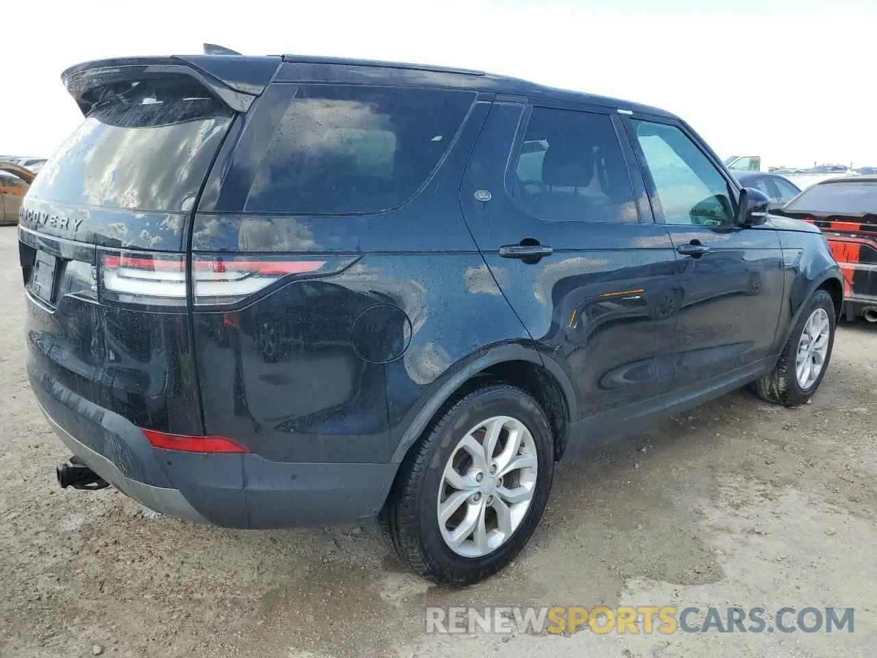 3 Фотография поврежденного автомобиля SALRG2RVXKA094617 LAND ROVER DISCOVERY 2019