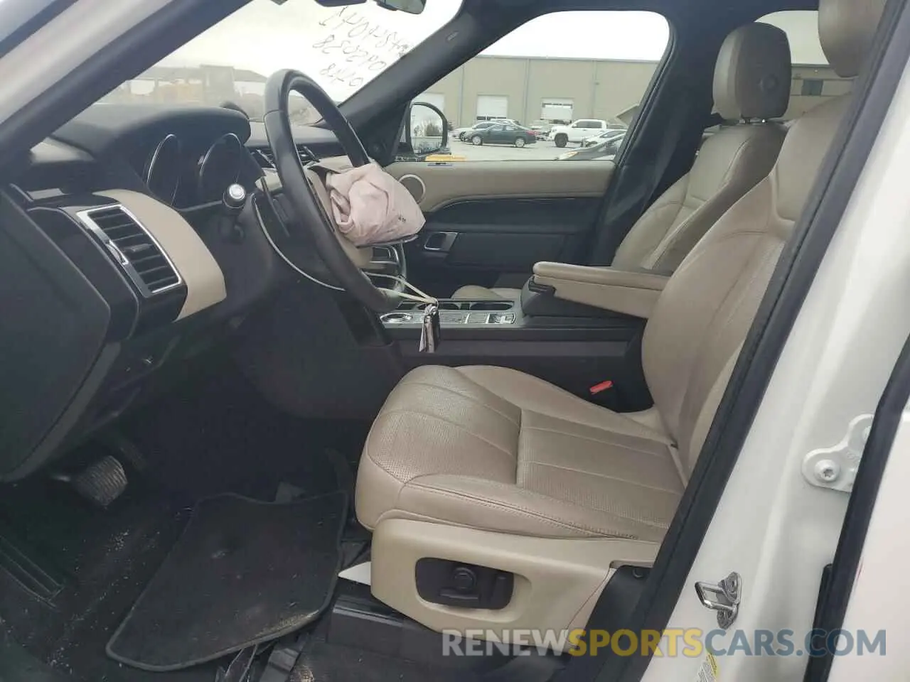 7 Photograph of a damaged car SALRG2RVXKA095038 LAND ROVER DISCOVERY 2019