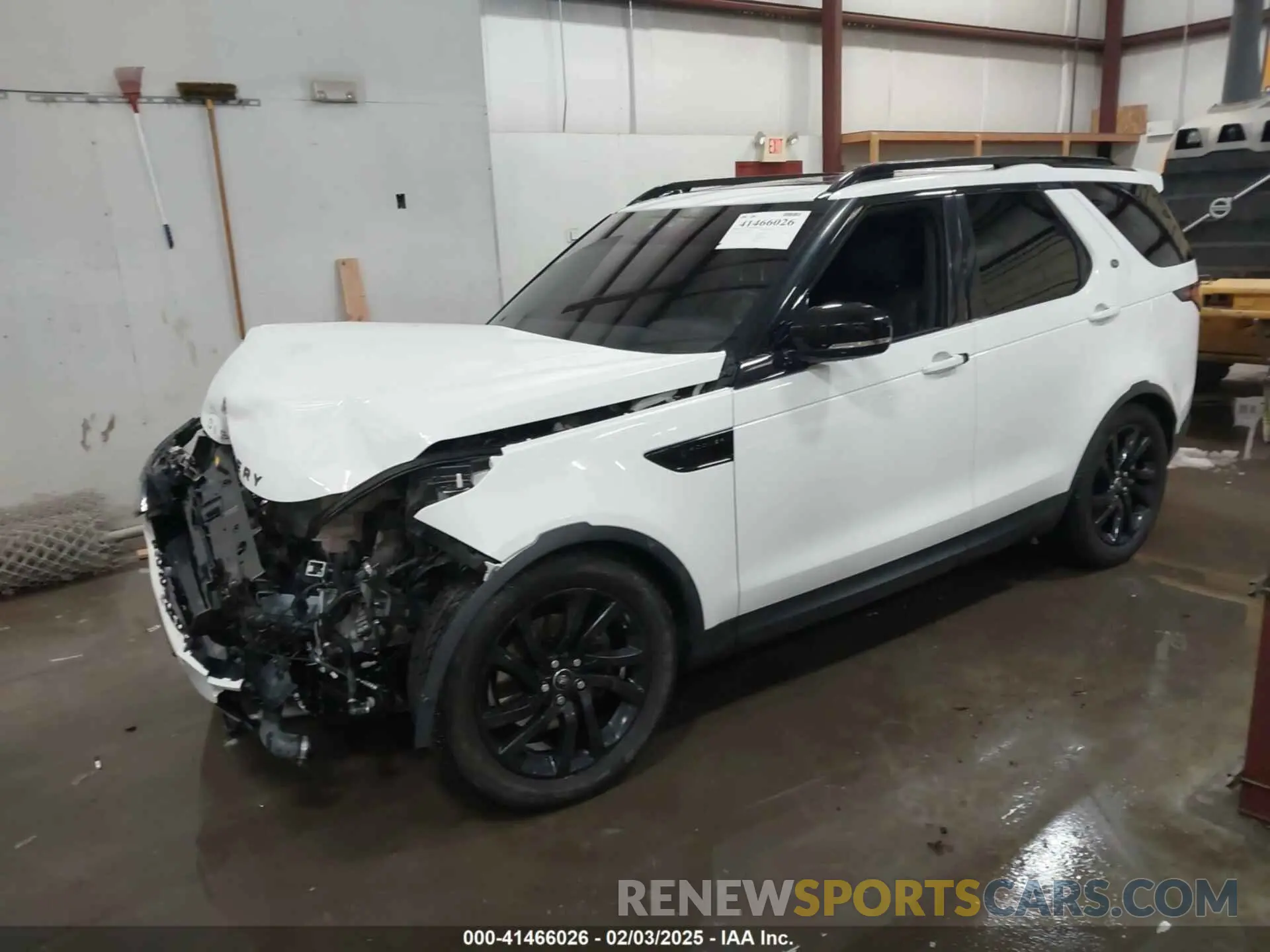 2 Photograph of a damaged car SALRR2RKXK2410737 LAND ROVER DISCOVERY 2019