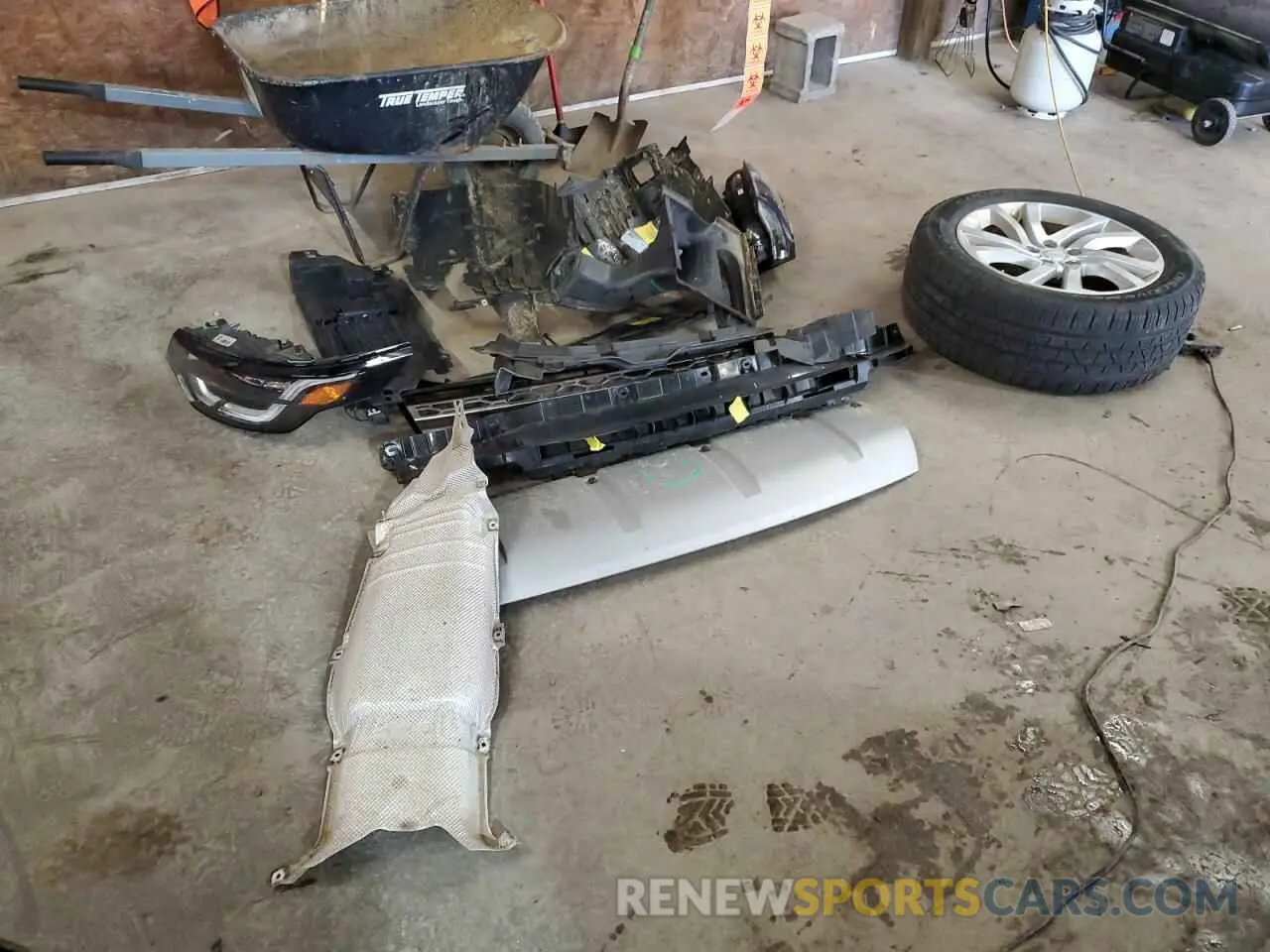 13 Photograph of a damaged car SALRR2RV1KA081085 LAND ROVER DISCOVERY 2019