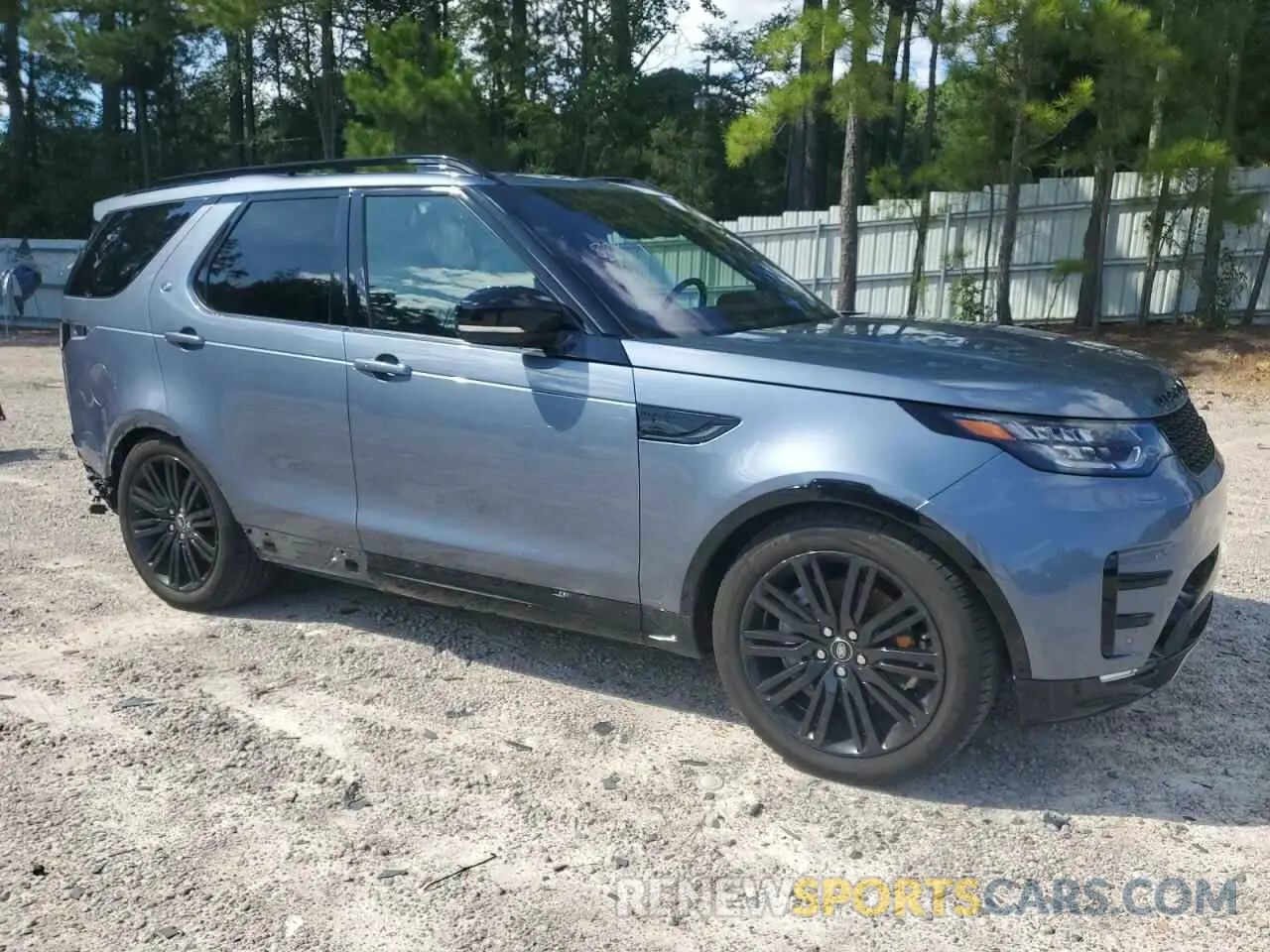 4 Photograph of a damaged car SALRR2RV9K2401733 LAND ROVER DISCOVERY 2019