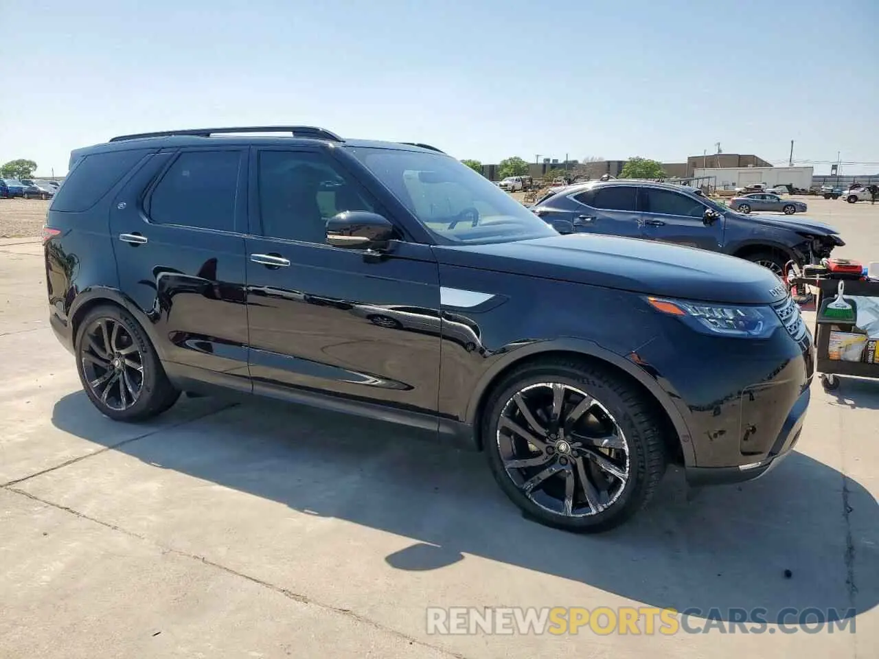 4 Photograph of a damaged car SALRT2RK0K2411719 LAND ROVER DISCOVERY 2019