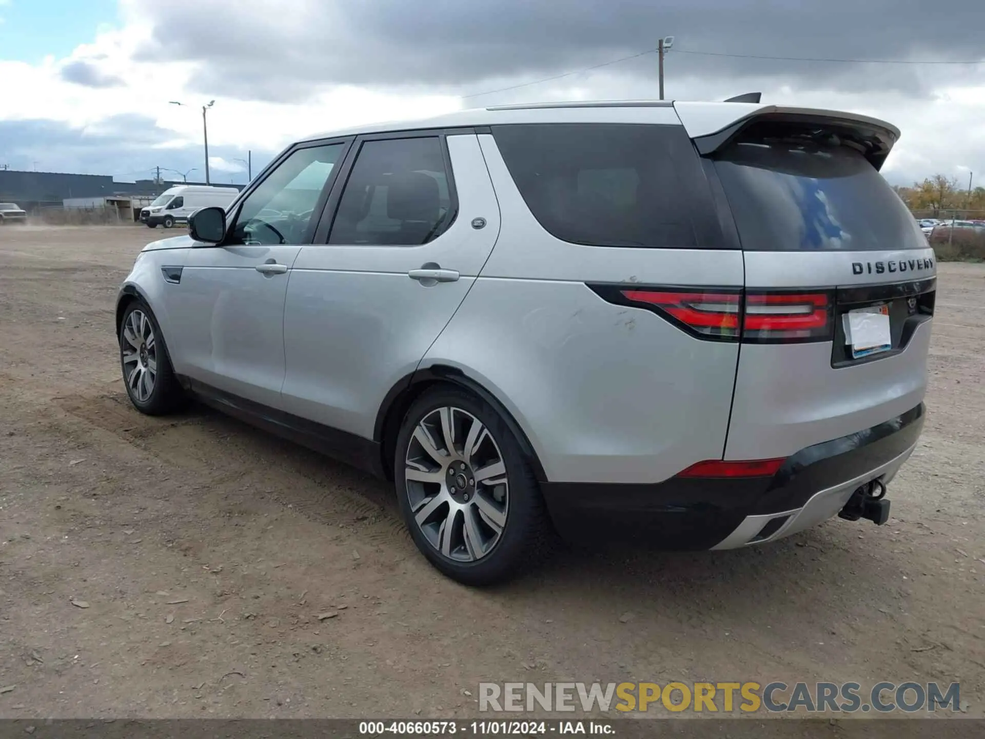 3 Фотография поврежденного автомобиля SALRT2RK5K2413224 LAND ROVER DISCOVERY 2019