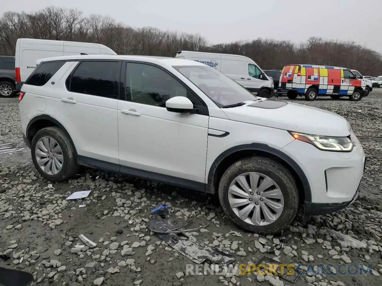 4 Photograph of a damaged car SALCP2FX6LH833485 LAND ROVER DISCOVERY 2020