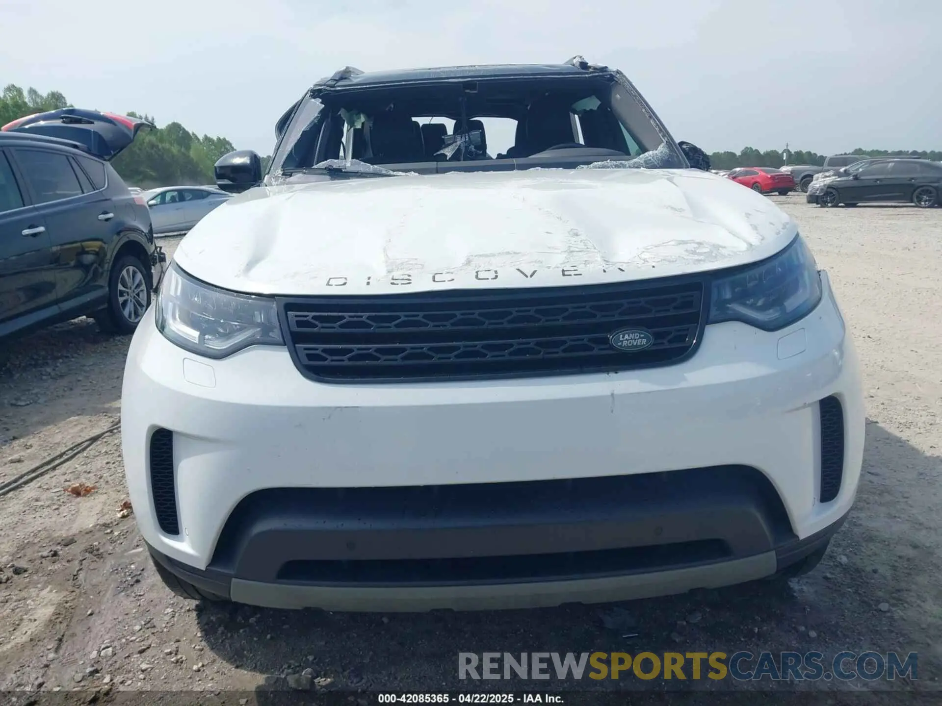 6 Photograph of a damaged car SALRG2RV0L2419318 LAND ROVER DISCOVERY 2020