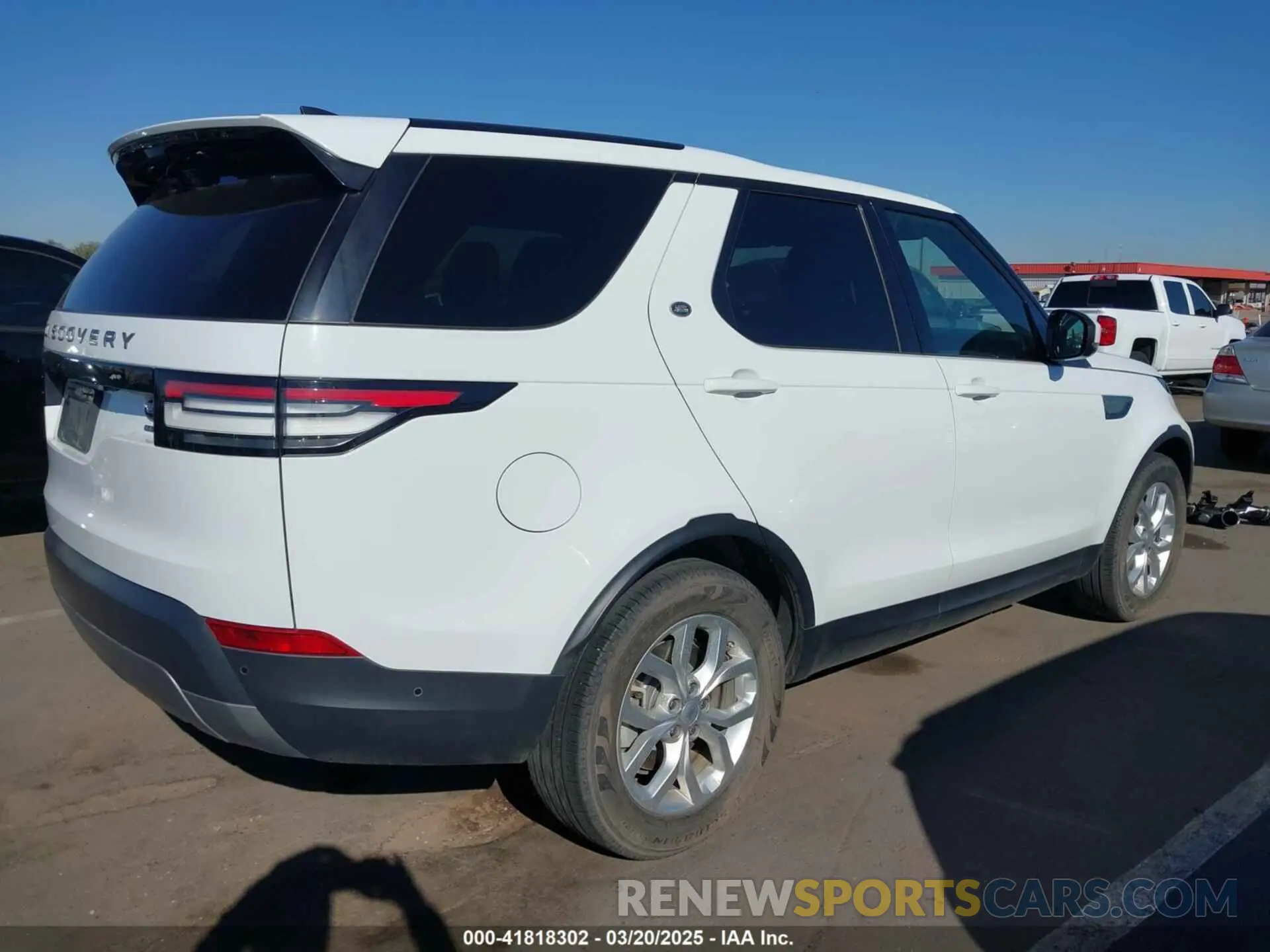 4 Photograph of a damaged car SALRG2RV0L2421943 LAND ROVER DISCOVERY 2020