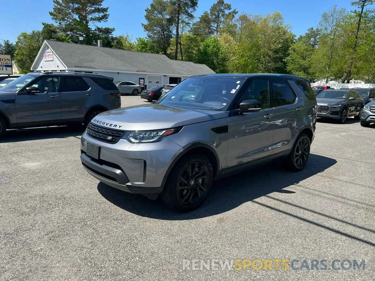 2 Фотография поврежденного автомобиля SALRG2RV2L2418929 LAND ROVER DISCOVERY 2020