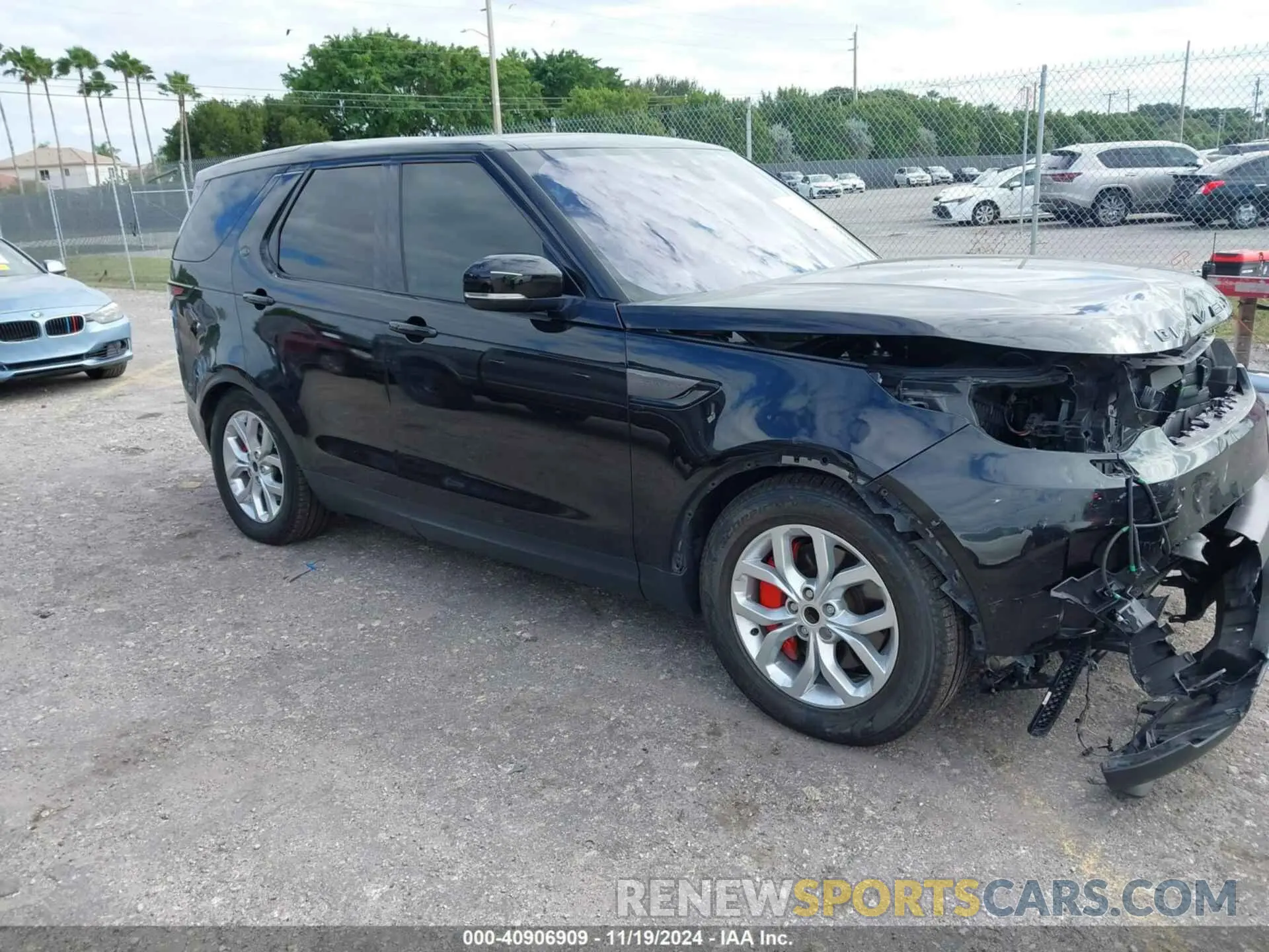 1 Photograph of a damaged car SALRG2RV7L2430039 LAND ROVER DISCOVERY 2020