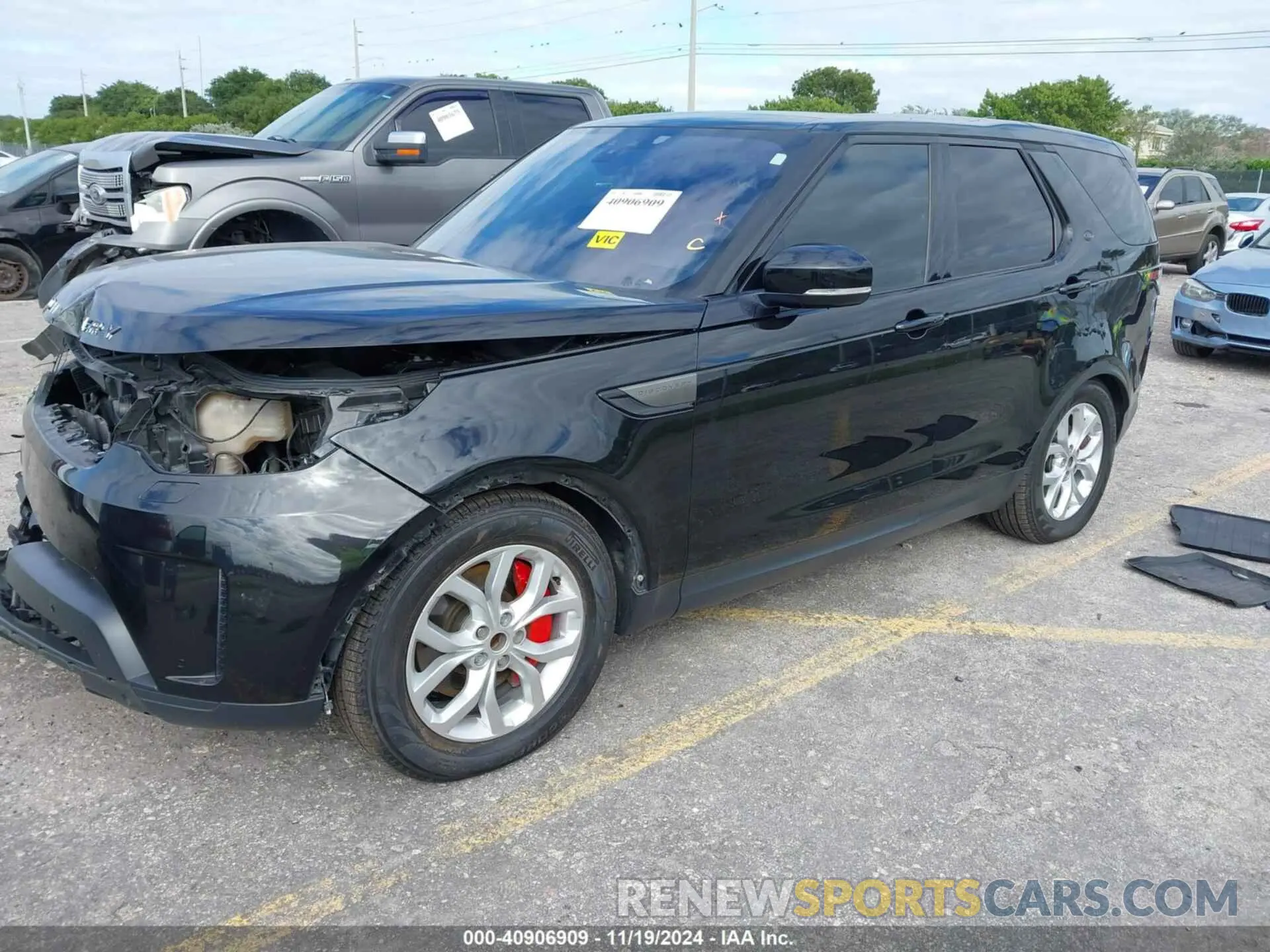 2 Photograph of a damaged car SALRG2RV7L2430039 LAND ROVER DISCOVERY 2020