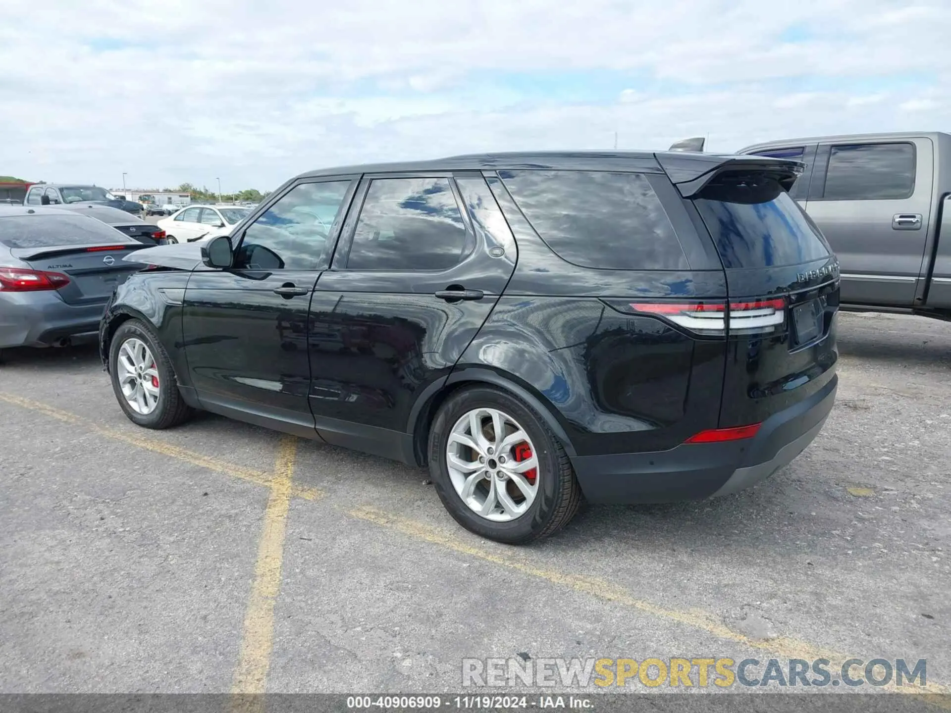 3 Photograph of a damaged car SALRG2RV7L2430039 LAND ROVER DISCOVERY 2020