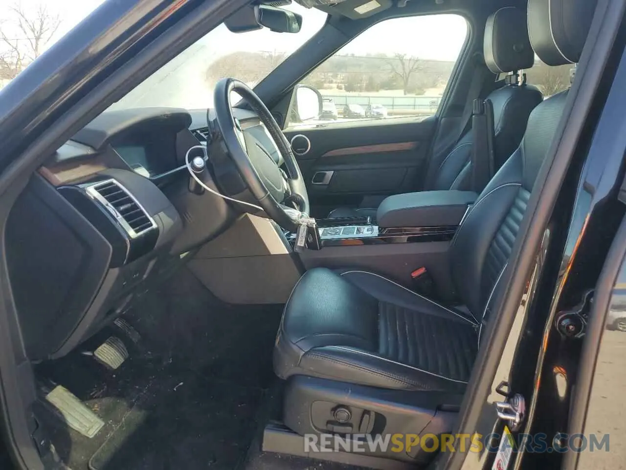 7 Photograph of a damaged car SALRR2RV7L2433971 LAND ROVER DISCOVERY 2020