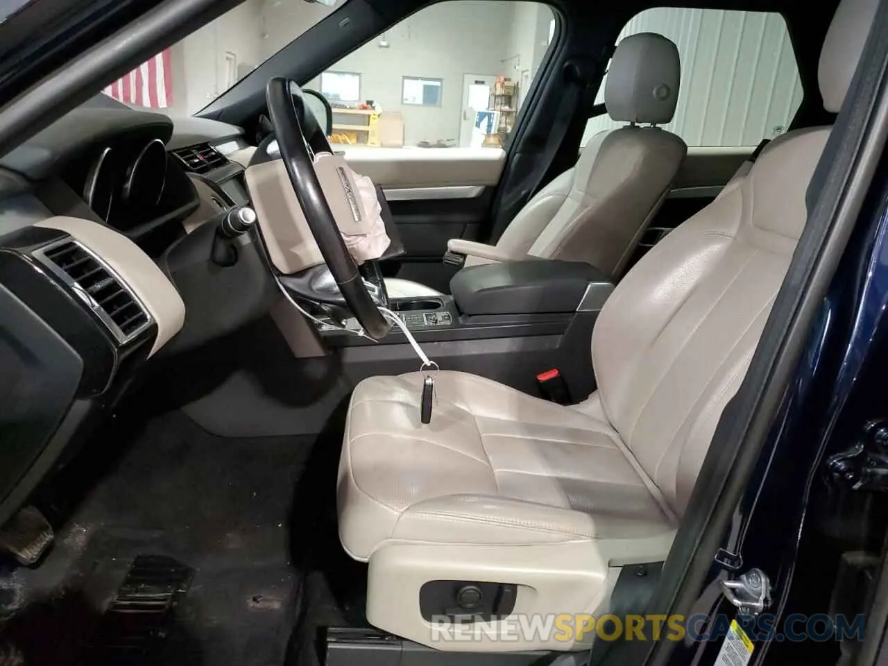 7 Фотография поврежденного автомобиля SALRU2RV5L2416388 LAND ROVER DISCOVERY 2020