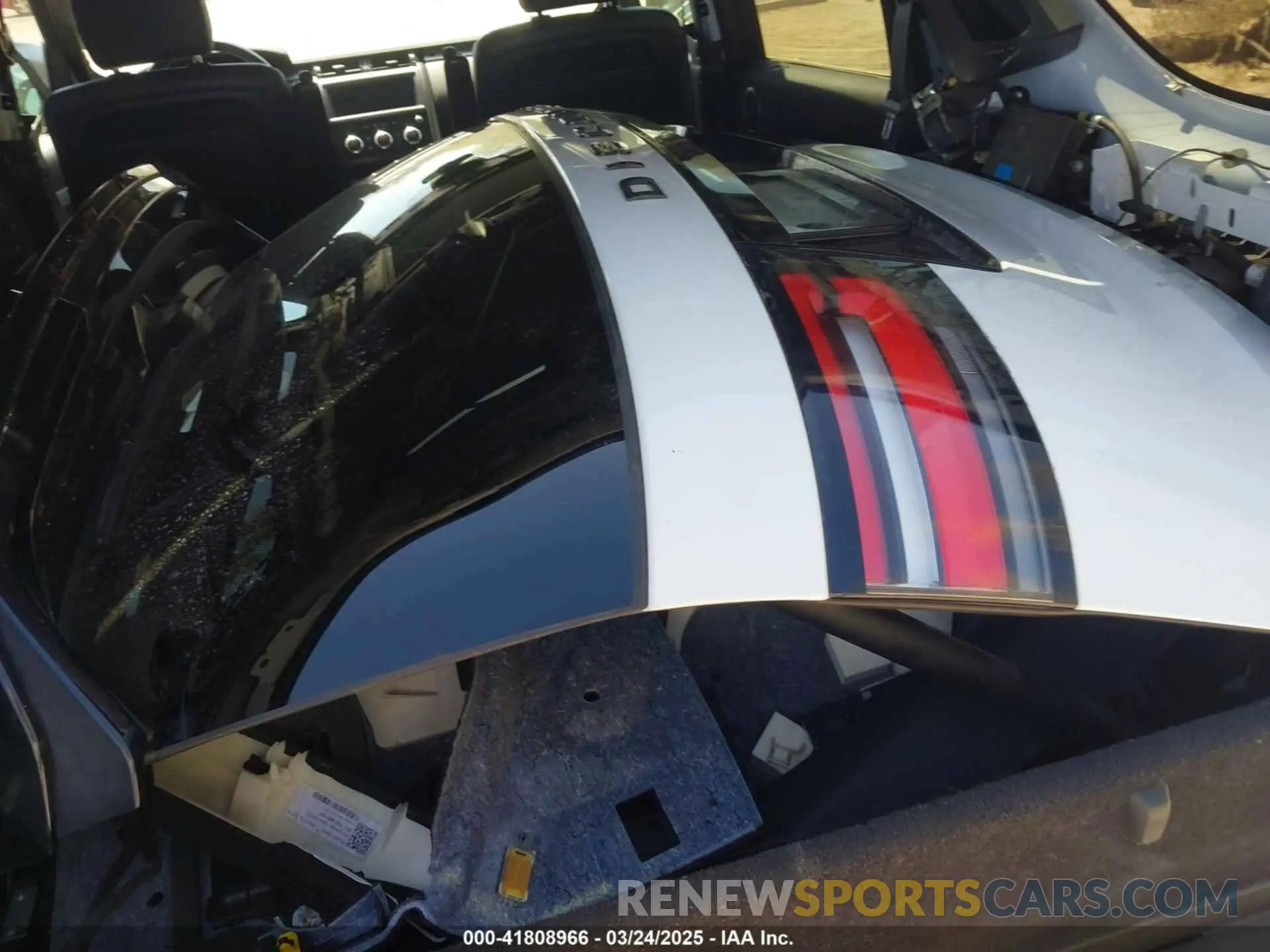 18 Photograph of a damaged car SALRU2RV7L2430387 LAND ROVER DISCOVERY 2020