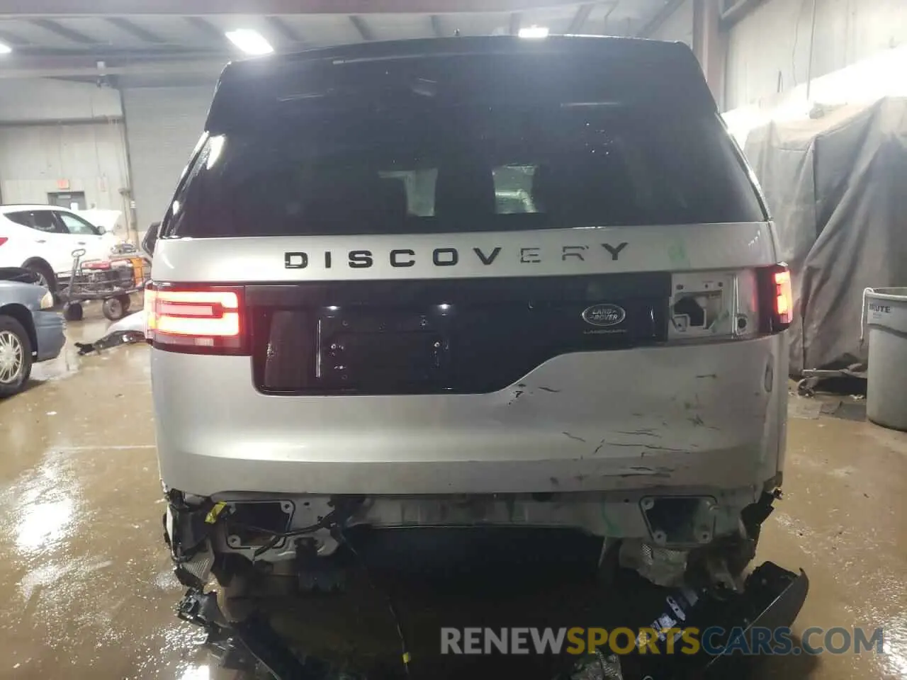 6 Photograph of a damaged car SALRU2RV9L2436403 LAND ROVER DISCOVERY 2020
