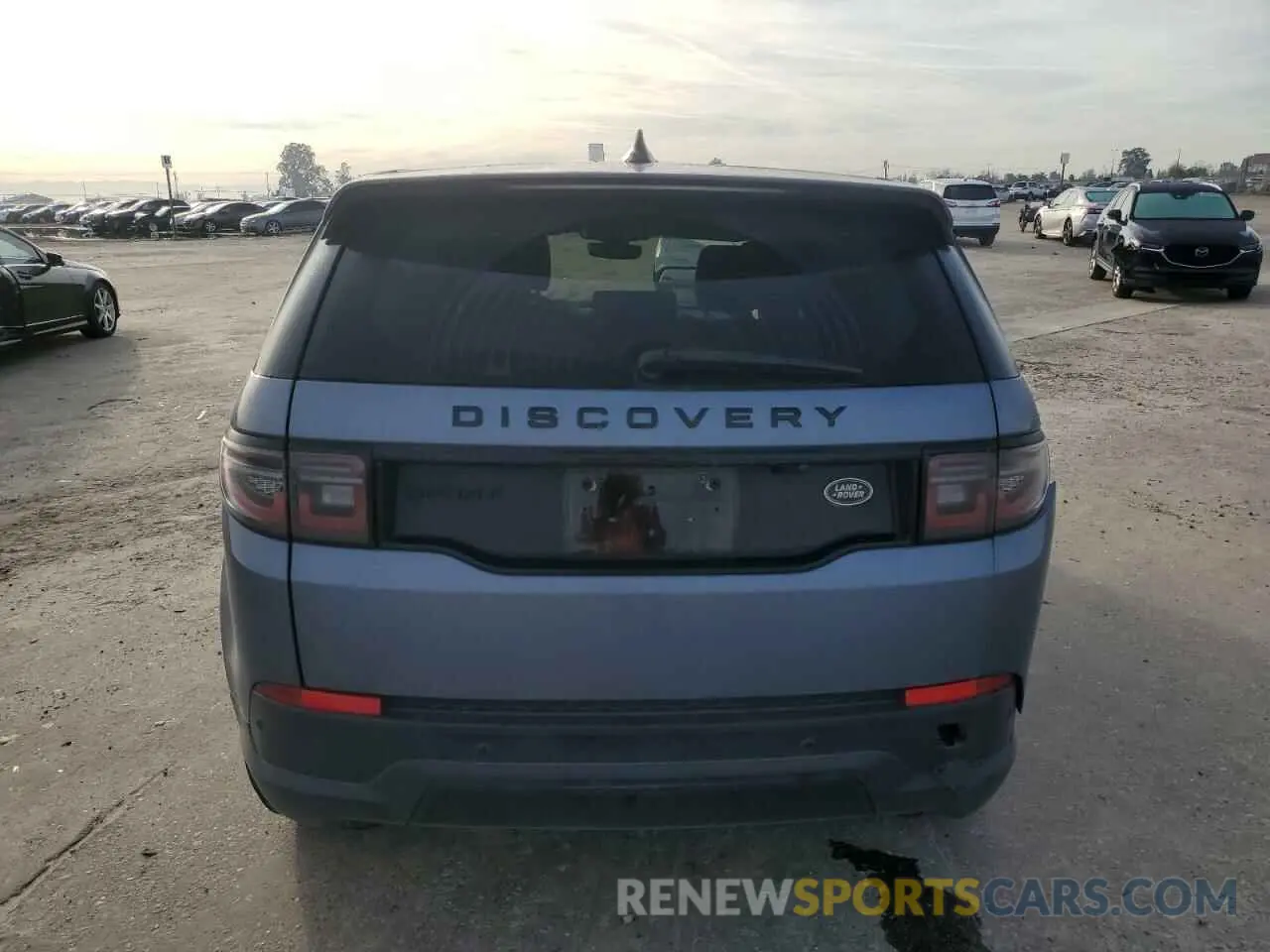 6 Photograph of a damaged car SALCJ2FX8MH888992 LAND ROVER DISCOVERY 2021