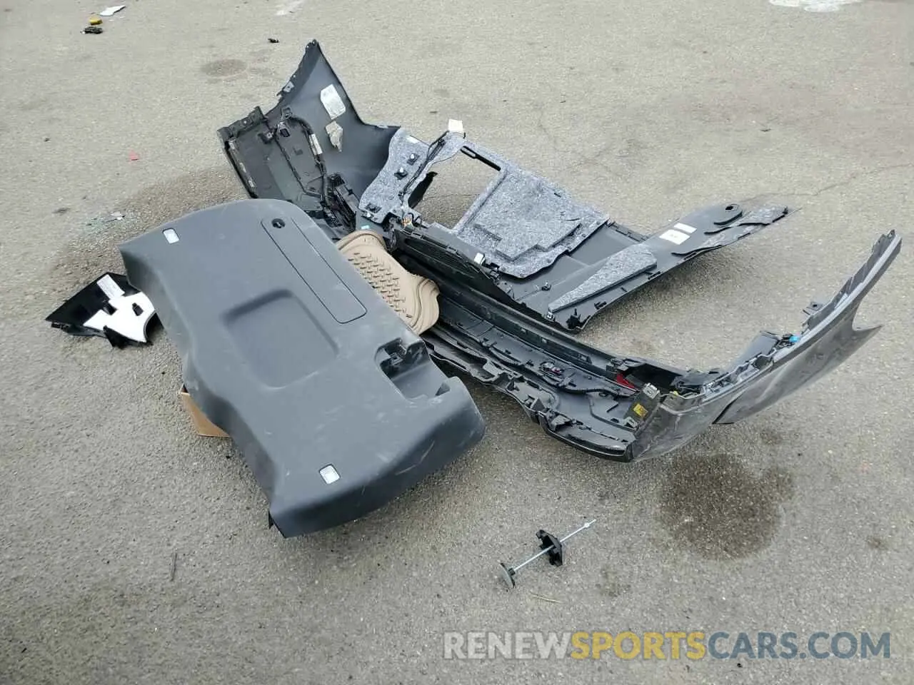 13 Photograph of a damaged car SALCL2FX9MH901470 LAND ROVER DISCOVERY 2021