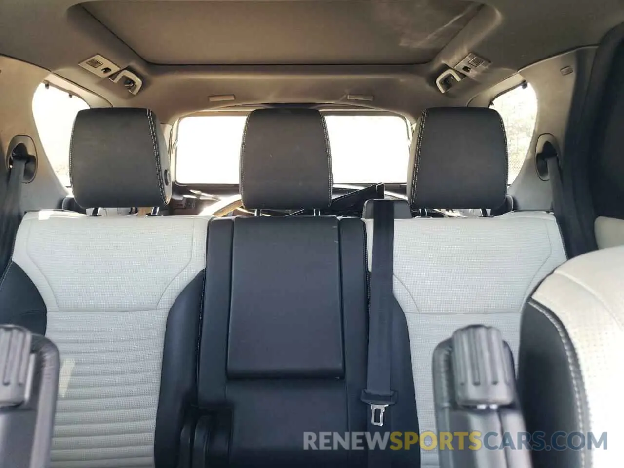 10 Photograph of a damaged car SALRT2RX4M2448979 LAND ROVER DISCOVERY 2021