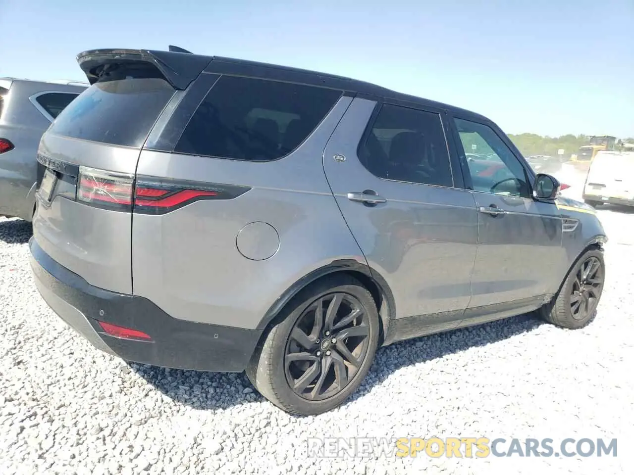 3 Photograph of a damaged car SALRT2RX4M2448979 LAND ROVER DISCOVERY 2021