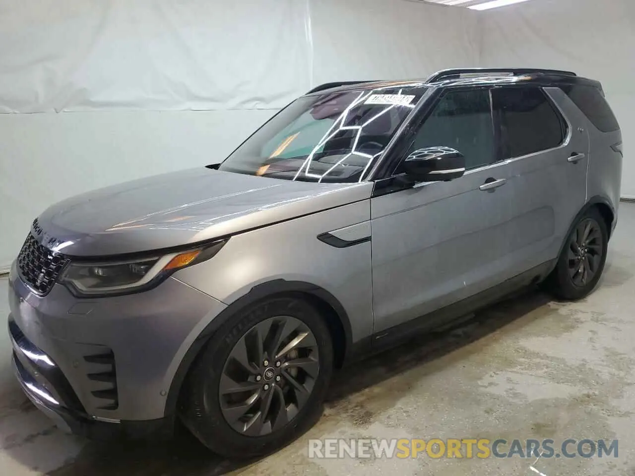 1 Фотография поврежденного автомобиля SALRT2RX7M2454520 LAND ROVER DISCOVERY 2021