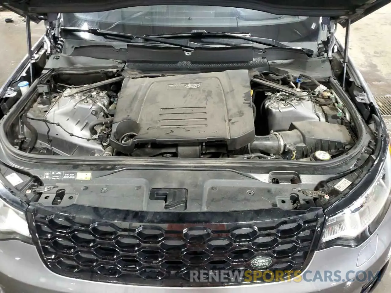 12 Photograph of a damaged car SALRT2RX9M2452400 LAND ROVER DISCOVERY 2021