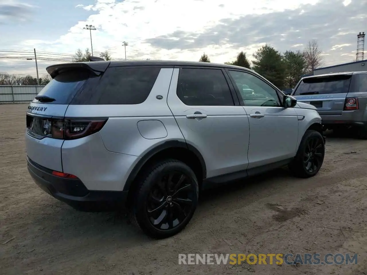 3 Фотография поврежденного автомобиля SALCP2FX4NH908753 LAND ROVER DISCOVERY 2022