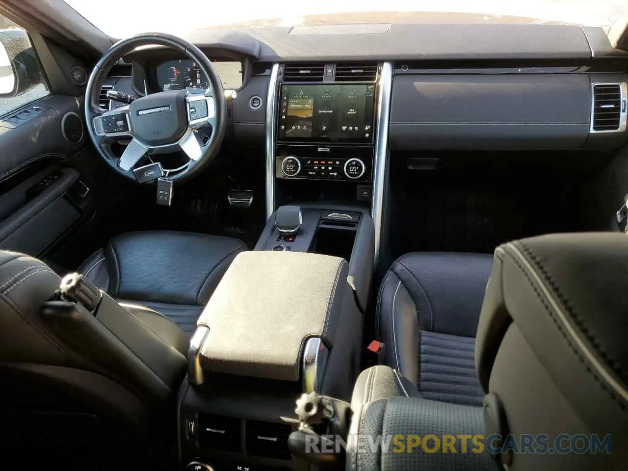 8 Photograph of a damaged car SALRT4EU1N2460970 LAND ROVER DISCOVERY 2022