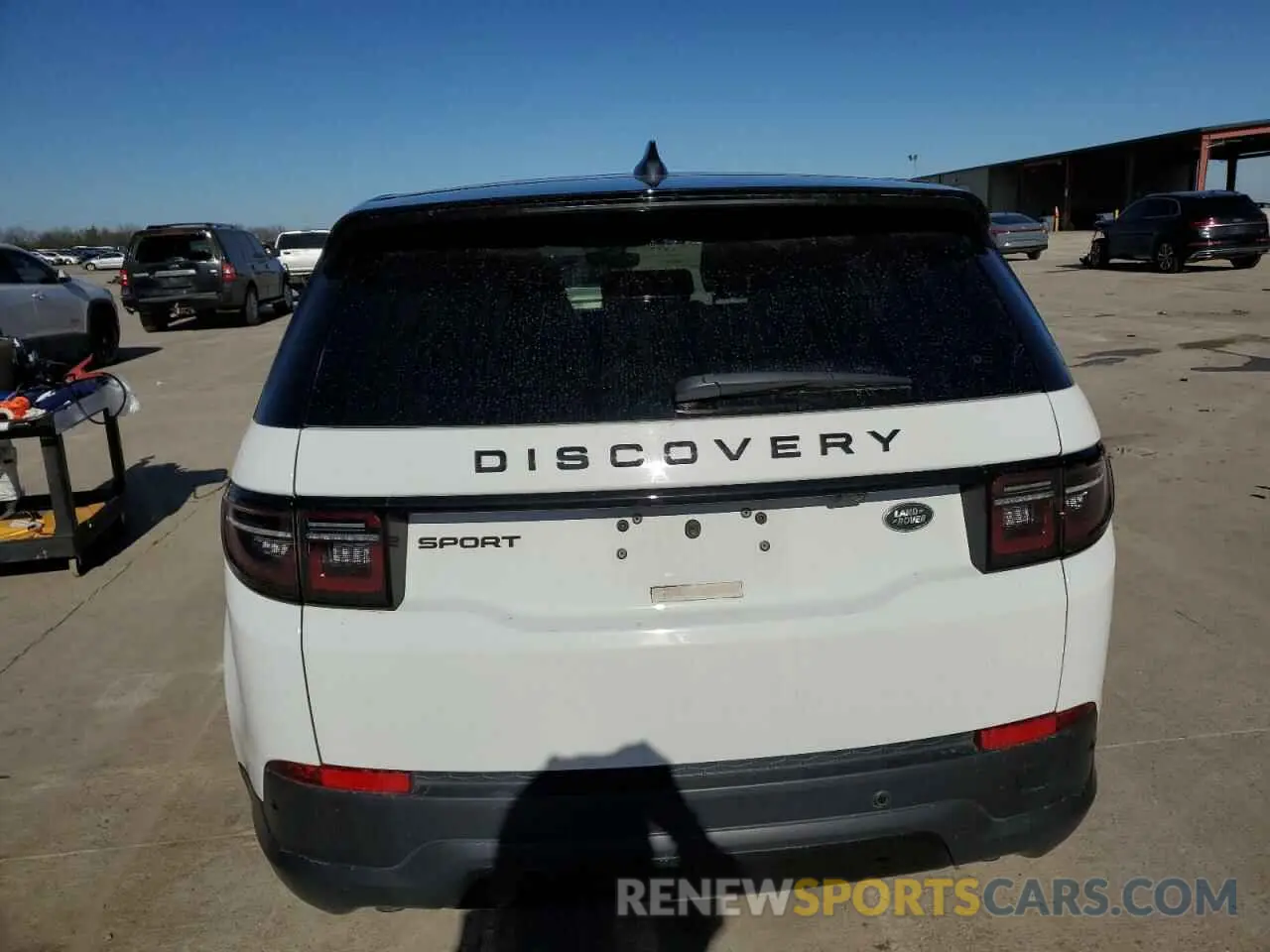 6 Photograph of a damaged car SALCJ2FX3PH920218 LAND ROVER DISCOVERY 2023