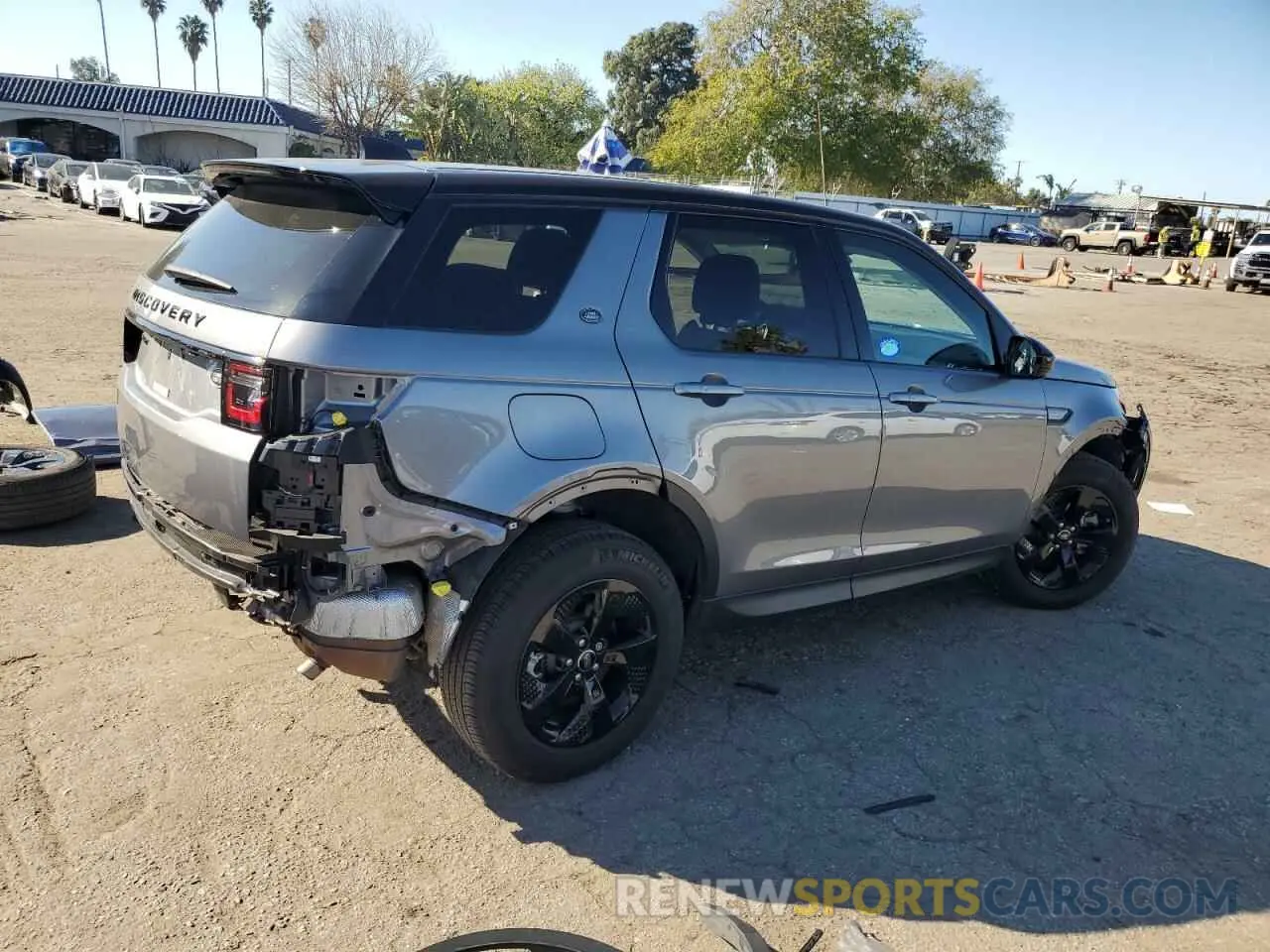 3 Фотография поврежденного автомобиля SALCJ2FX9PH324420 LAND ROVER DISCOVERY 2023