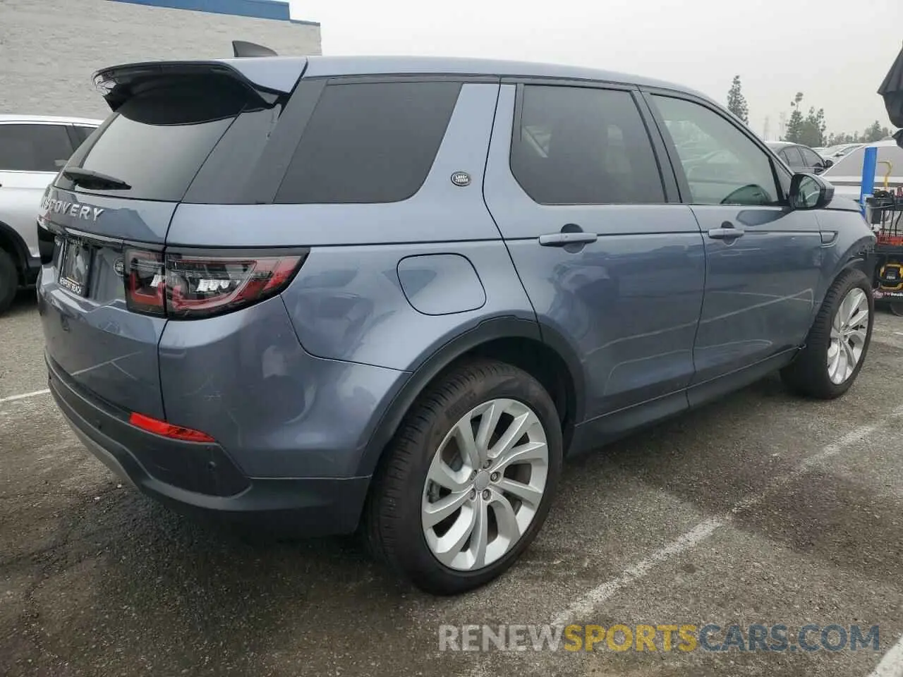 3 Фотография поврежденного автомобиля SALCP2FX0PH333313 LAND ROVER DISCOVERY 2023
