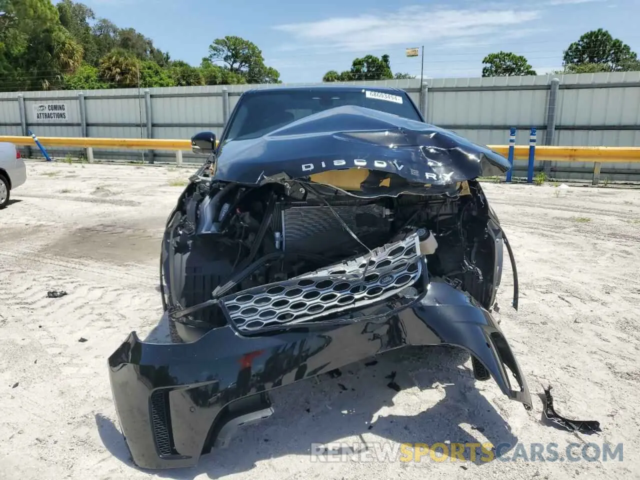 5 Photograph of a damaged car SALRJ2EX9P2485767 LAND ROVER DISCOVERY 2023