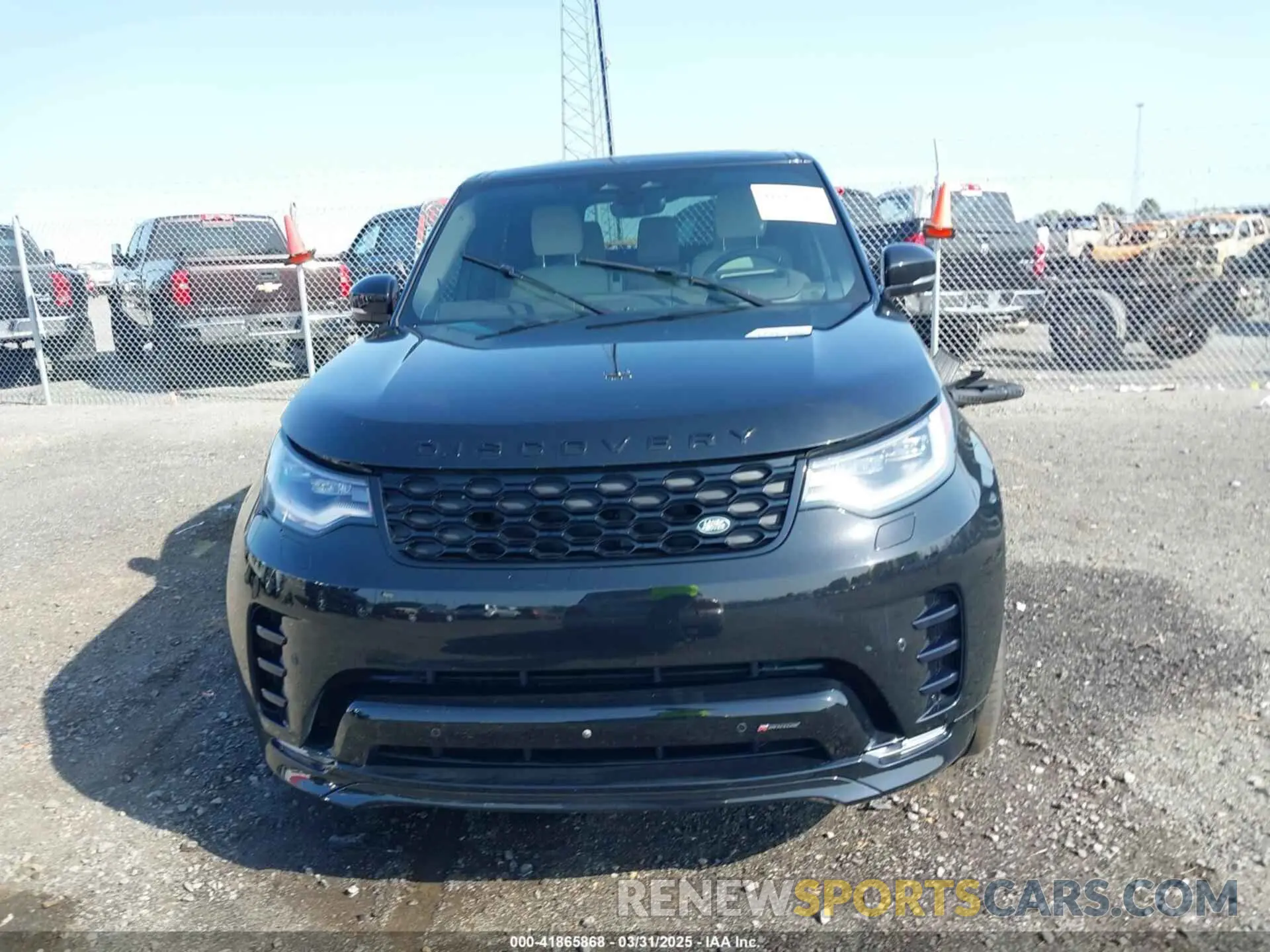 12 Photograph of a damaged car SALRT4EU4P2482030 LAND ROVER DISCOVERY 2023