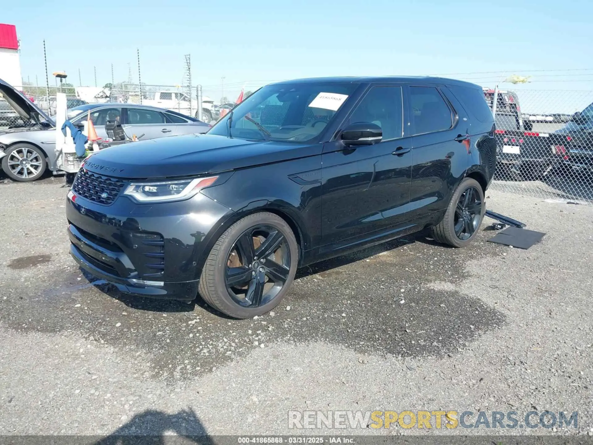 2 Photograph of a damaged car SALRT4EU4P2482030 LAND ROVER DISCOVERY 2023
