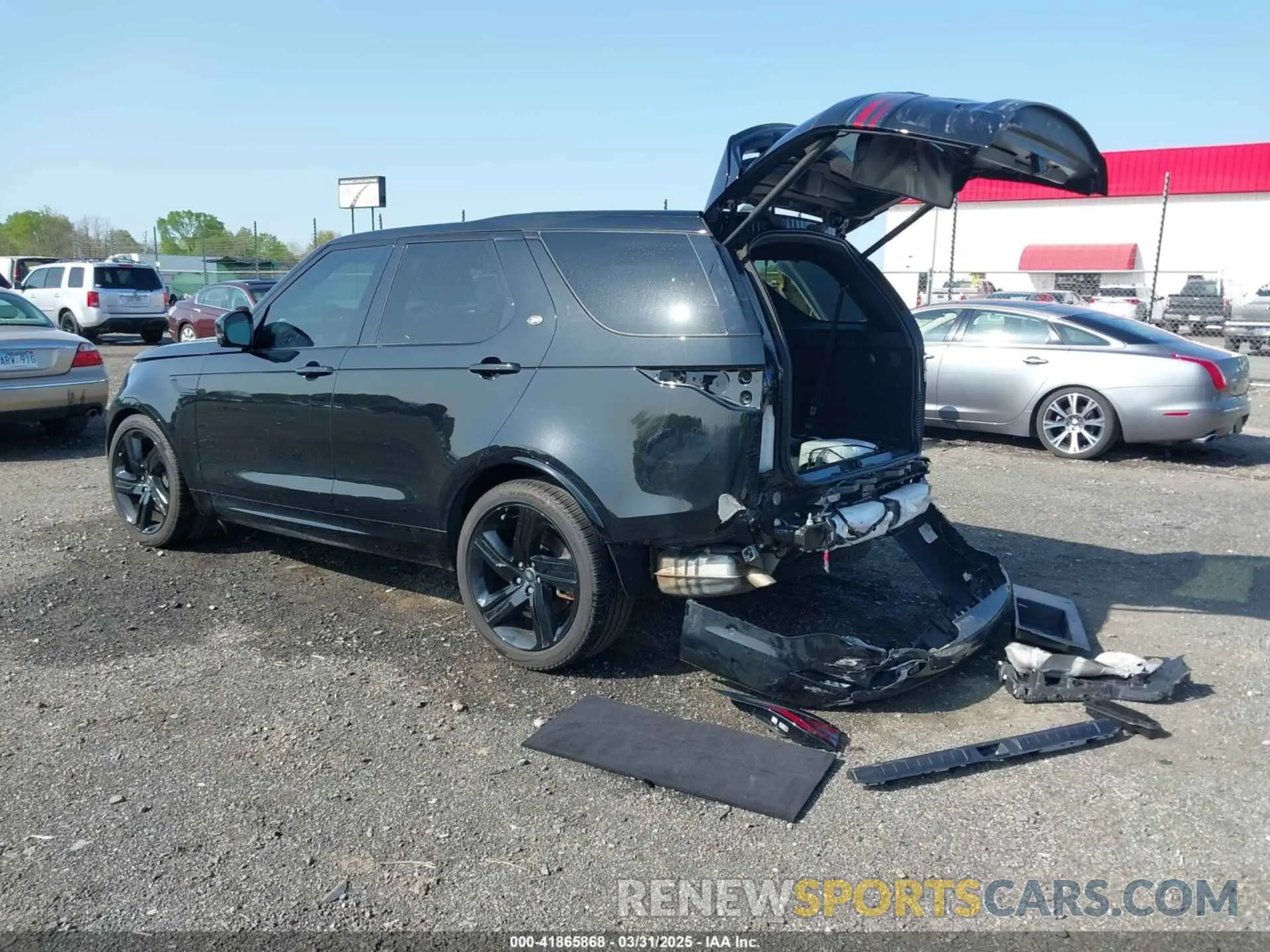 3 Photograph of a damaged car SALRT4EU4P2482030 LAND ROVER DISCOVERY 2023