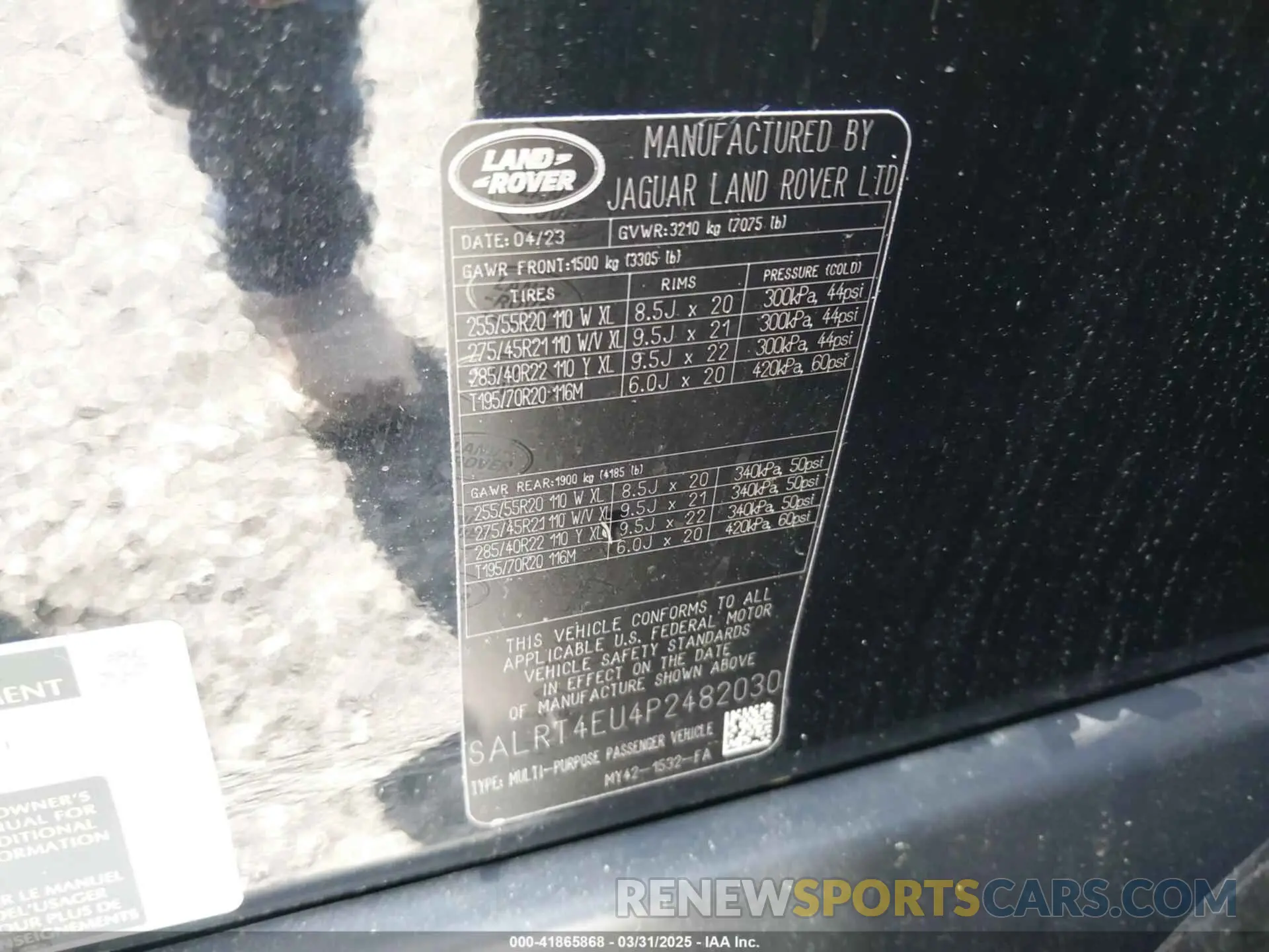 9 Photograph of a damaged car SALRT4EU4P2482030 LAND ROVER DISCOVERY 2023