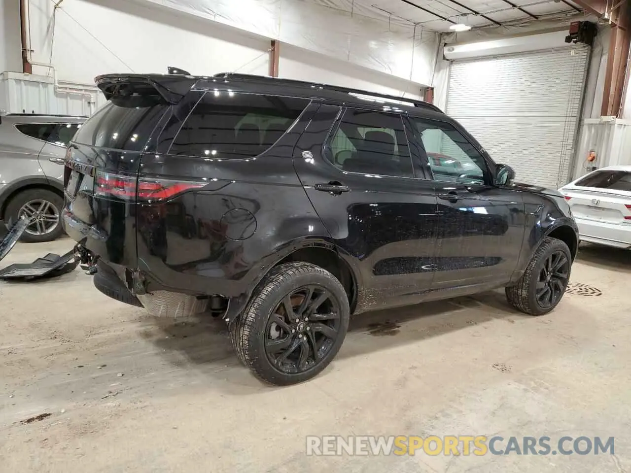 3 Photograph of a damaged car SALRL2EX9R2491677 LAND ROVER DISCOVERY 2024
