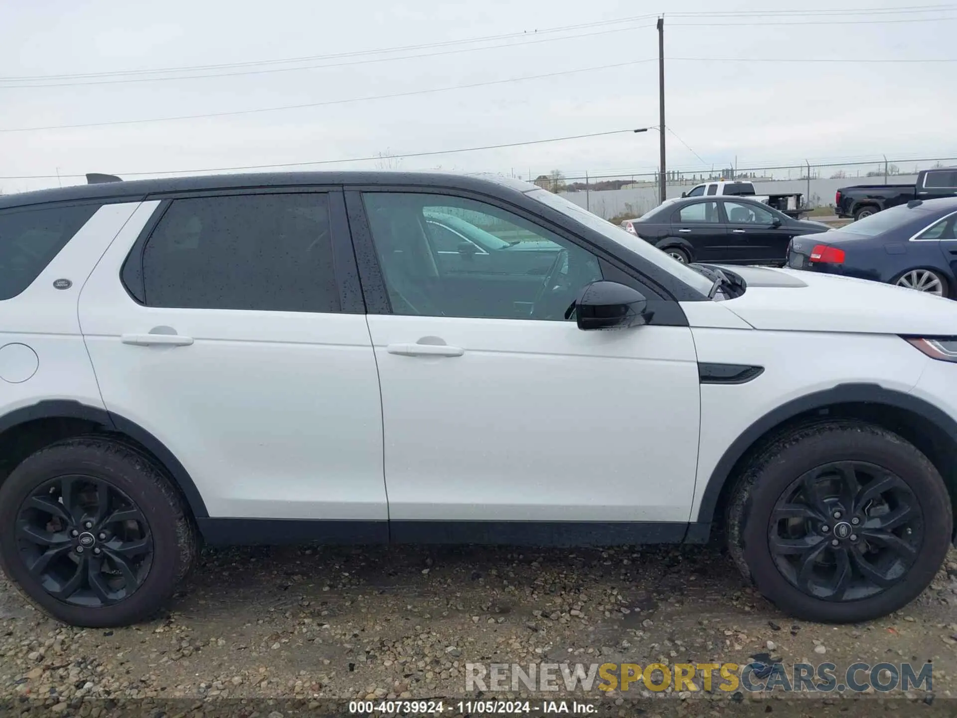 13 Photograph of a damaged car SALCR2FX8KH819984 LAND ROVER DISCOVERY SPORT 2019