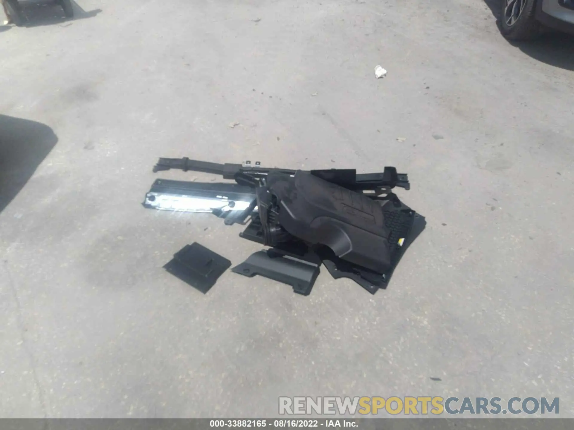 12 Photograph of a damaged car SALCJ2FX6LH877388 LAND ROVER DISCOVERY SPORT 2020