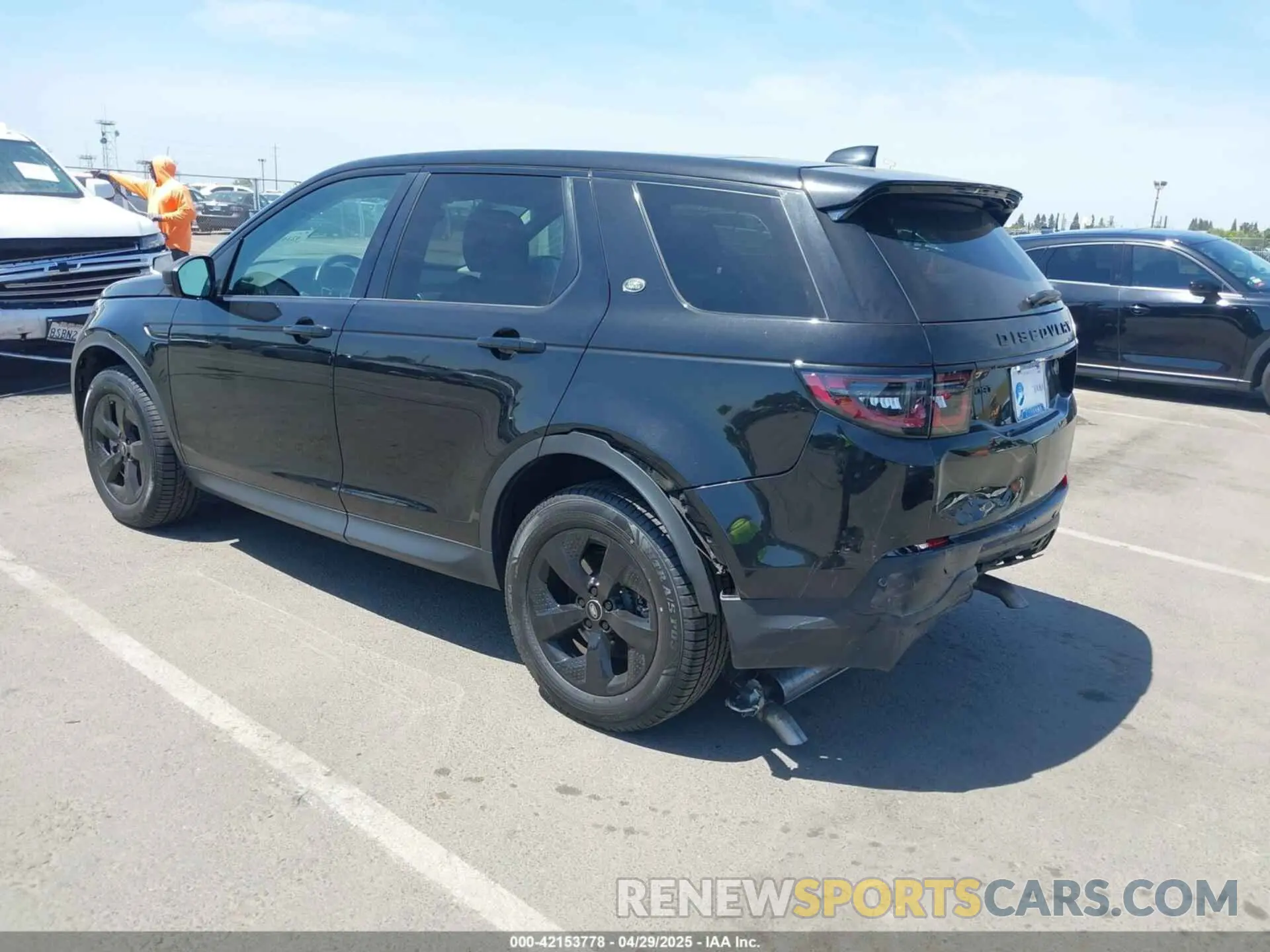 3 Фотография поврежденного автомобиля SALCJ2FX6NH911638 LAND ROVER DISCOVERY SPORT 2022