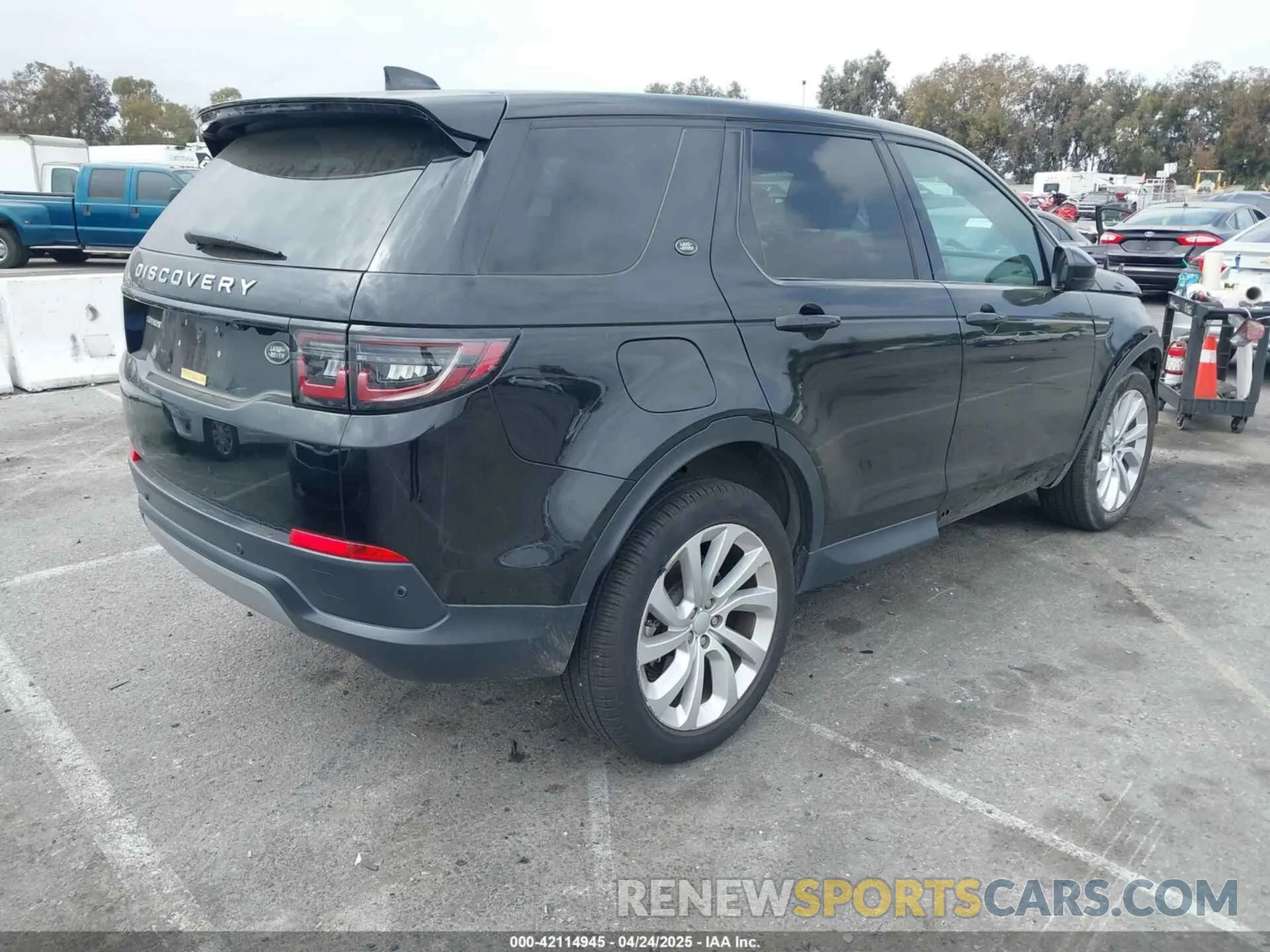 4 Фотография поврежденного автомобиля SALCJ2FXXPH323745 LAND ROVER DISCOVERY SPORT 2023