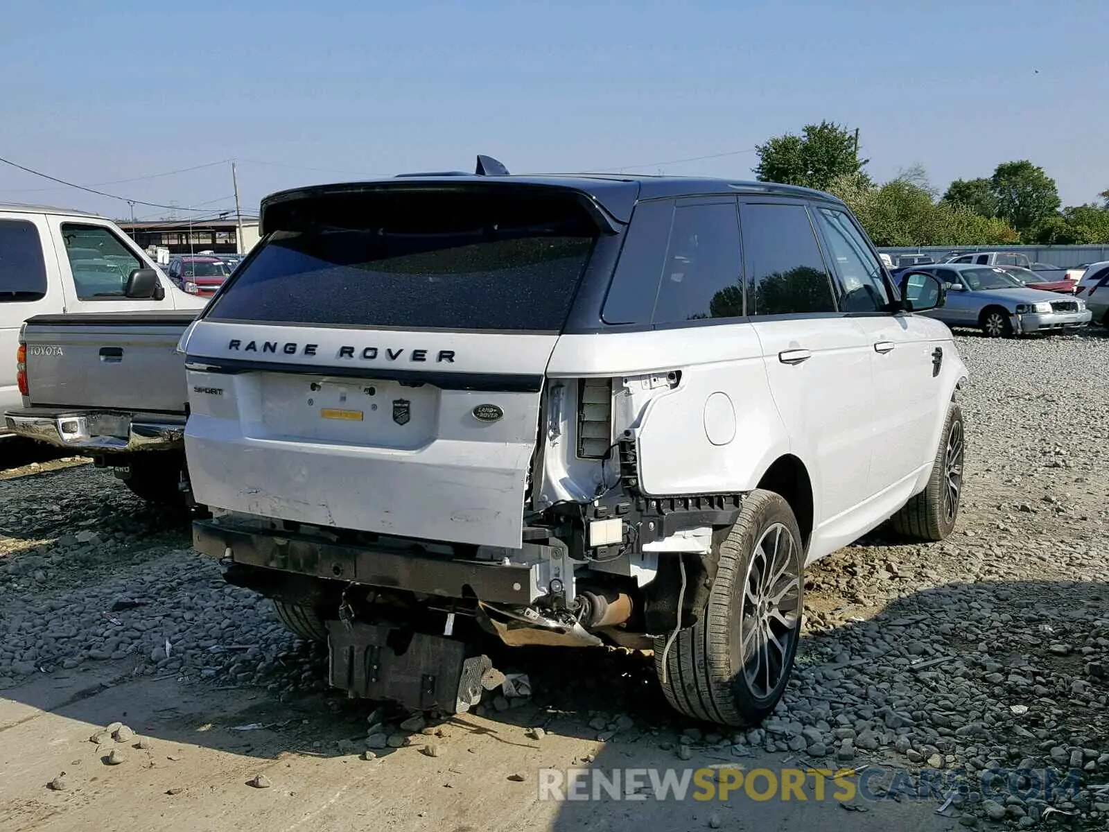 4 Photograph of a damaged car SALWV2SVXKA817501 LAND ROVER RANGE ROVE 2019