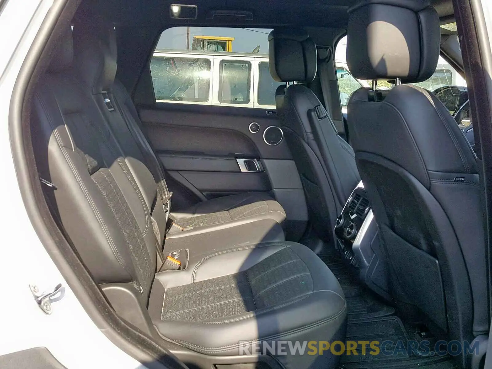 6 Photograph of a damaged car SALWV2SVXKA817501 LAND ROVER RANGE ROVE 2019