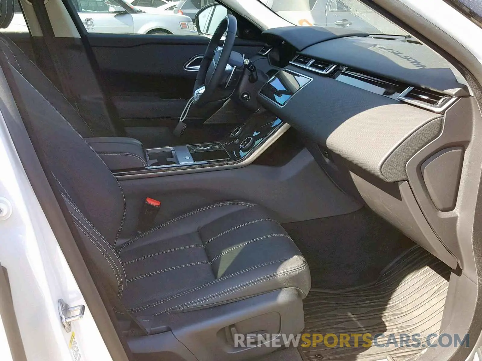 5 Photograph of a damaged car SALYL2EX2KA797286 LAND ROVER RANGE ROVE 2019