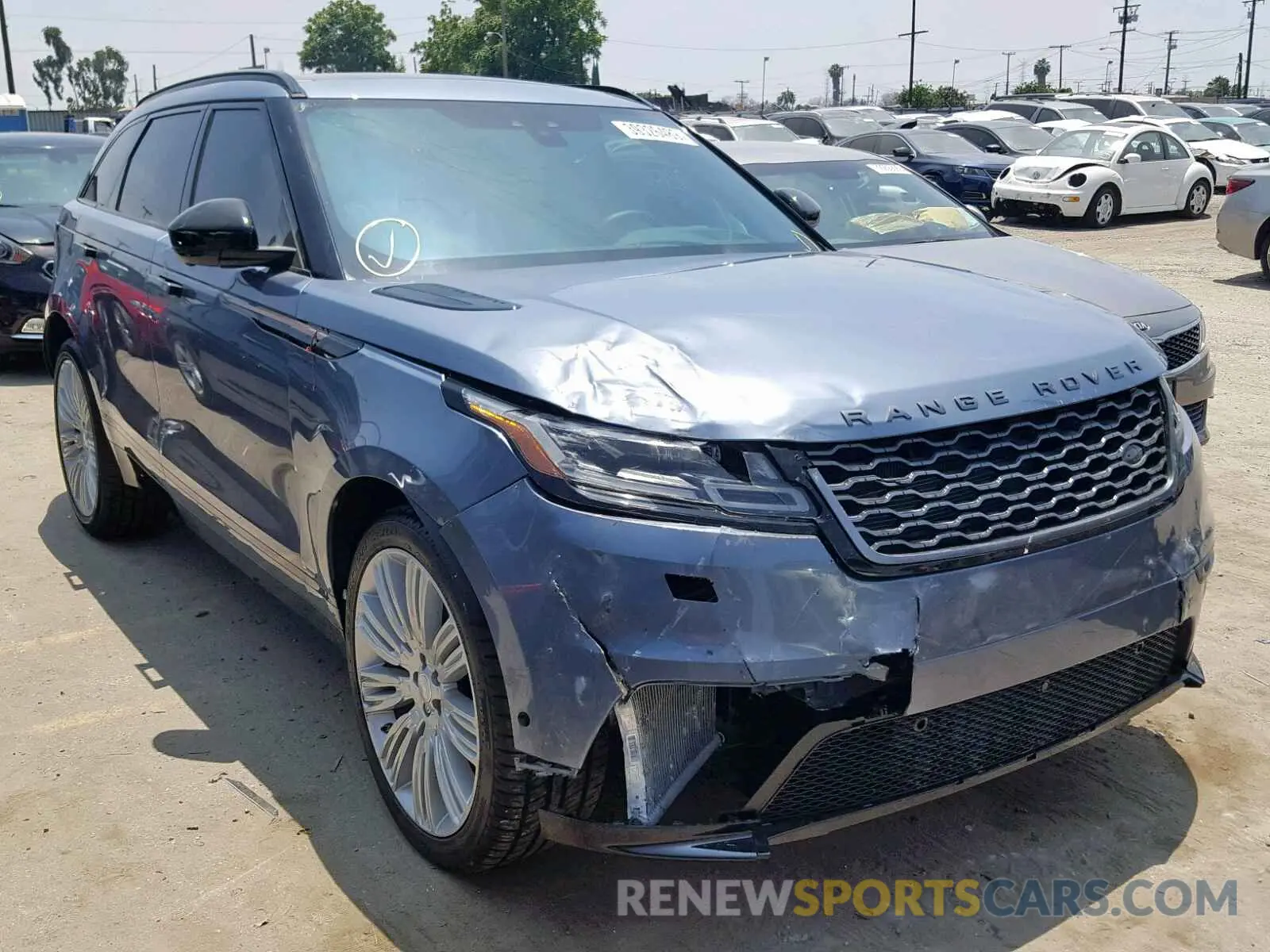 1 Фотография поврежденного автомобиля SALYL2EX7KA206787 LAND ROVER RANGE ROVE 2019